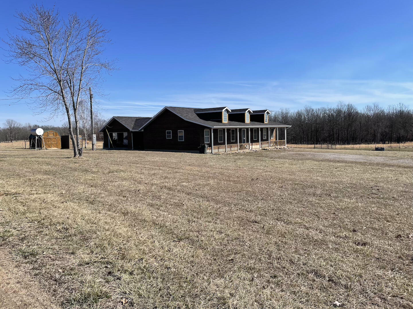 22177 Midvale Road Property Photo 4