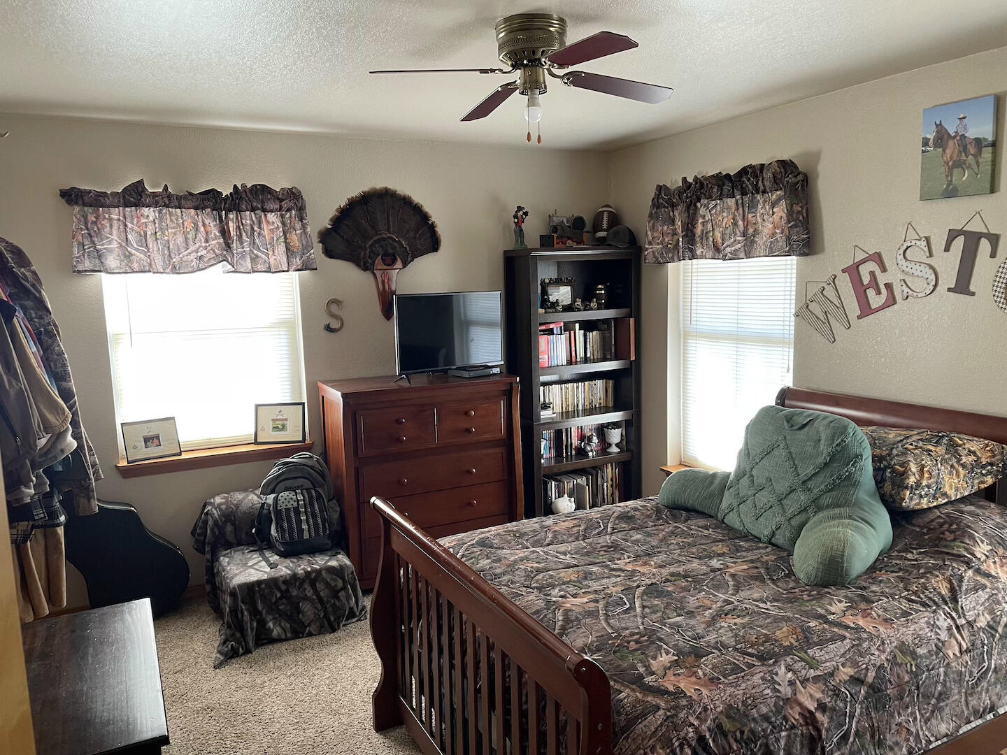 22177 Midvale Road Property Photo 14