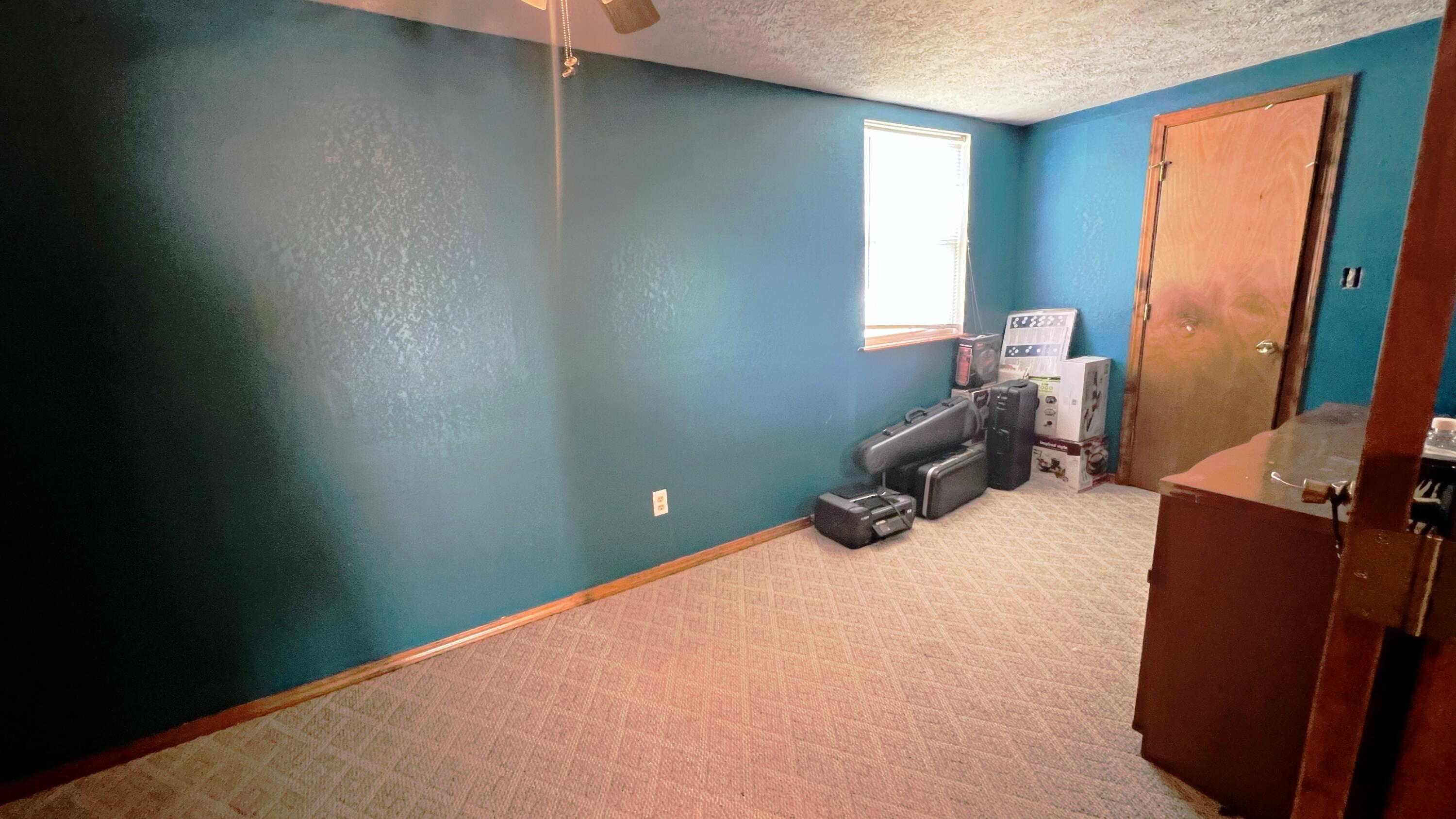 702 4th Street Property Photo 9