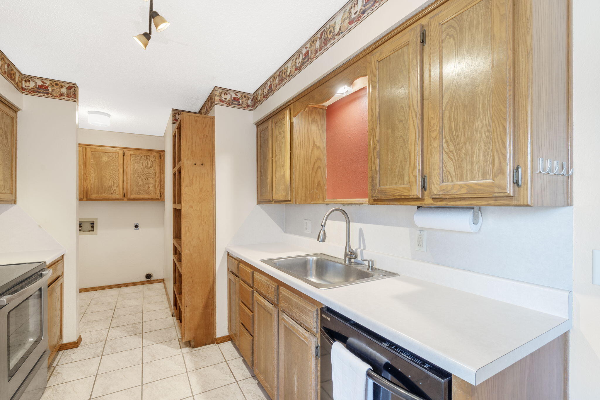 308 Hannah Drive Property Photo 11
