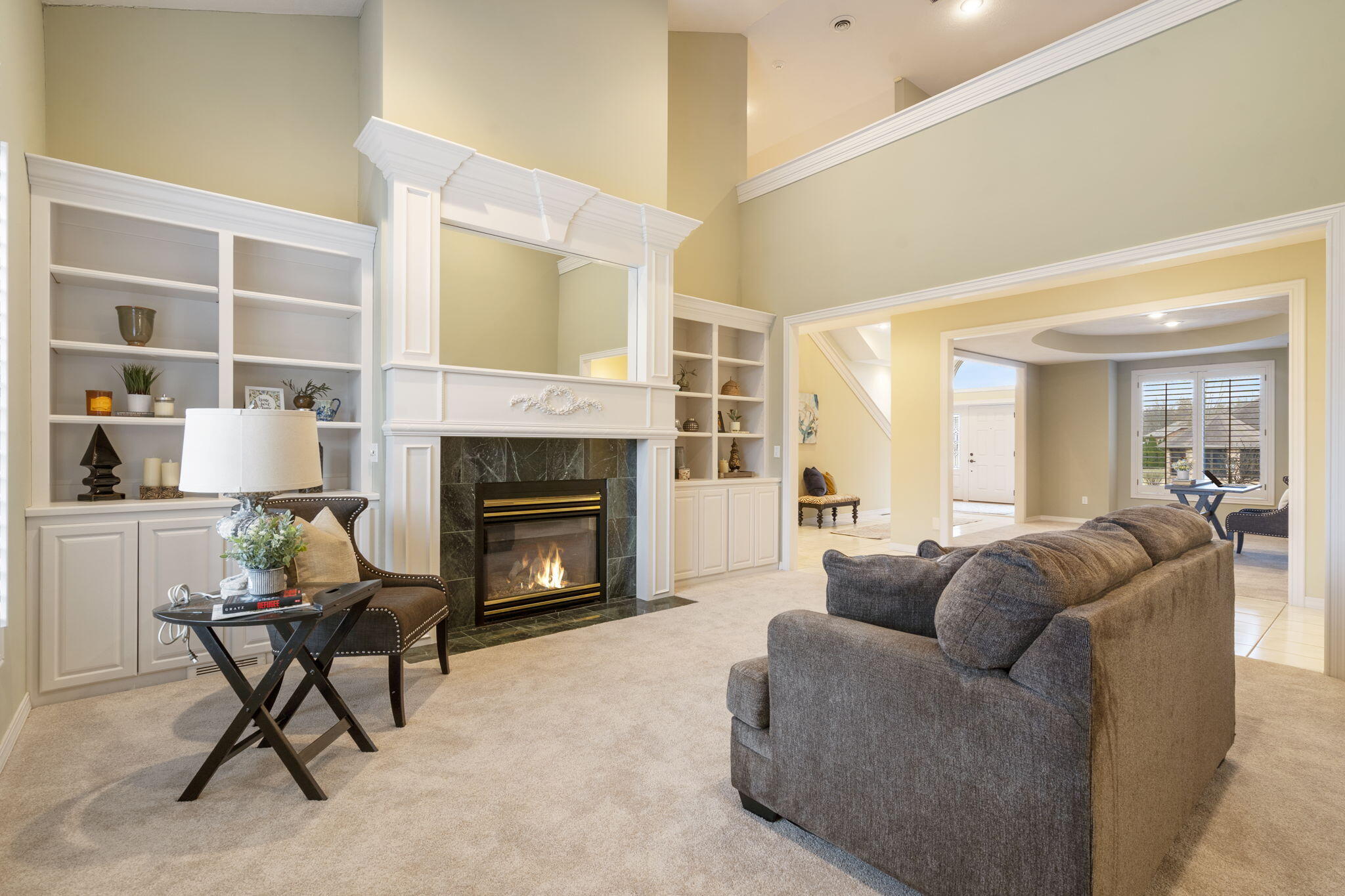 4228 Greenbriar Drive Property Photo 4