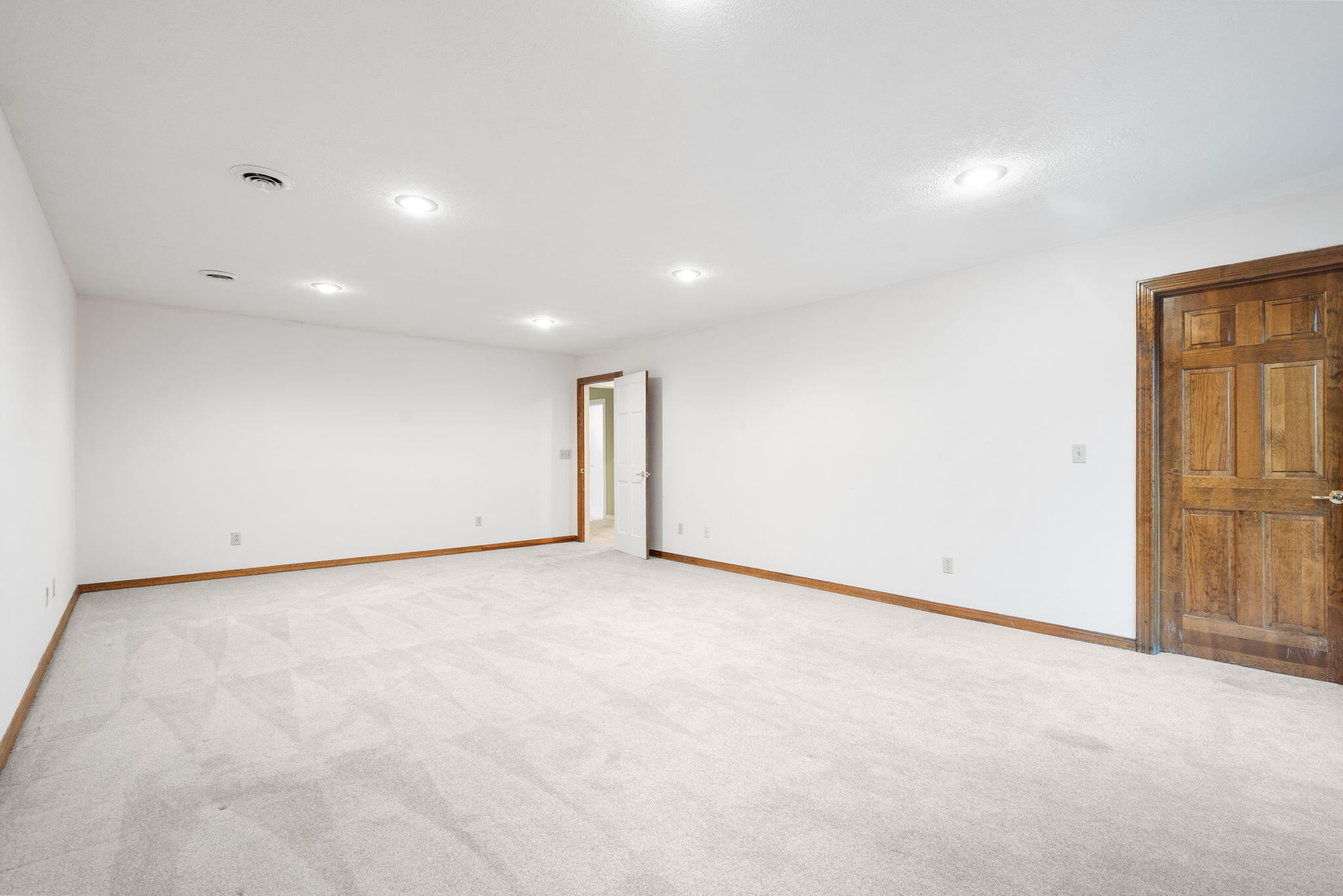 4228 Greenbriar Drive Property Photo 30