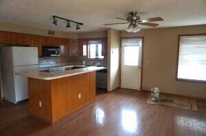 2198 Maple Street Property Photo 5