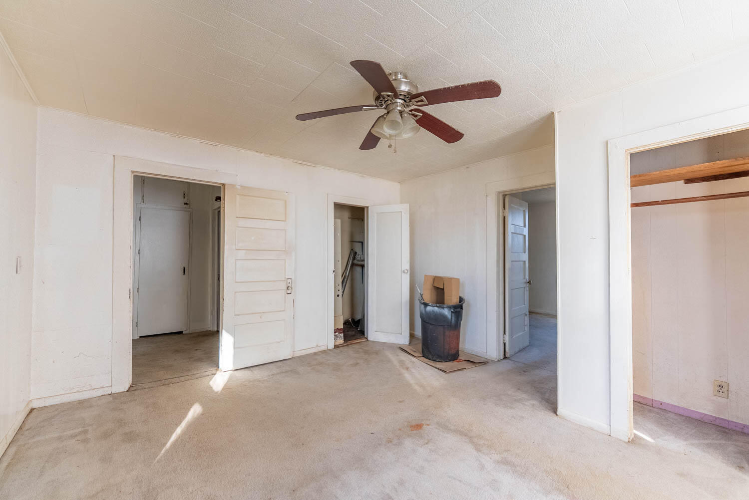 626 Vine Street Property Photo 14
