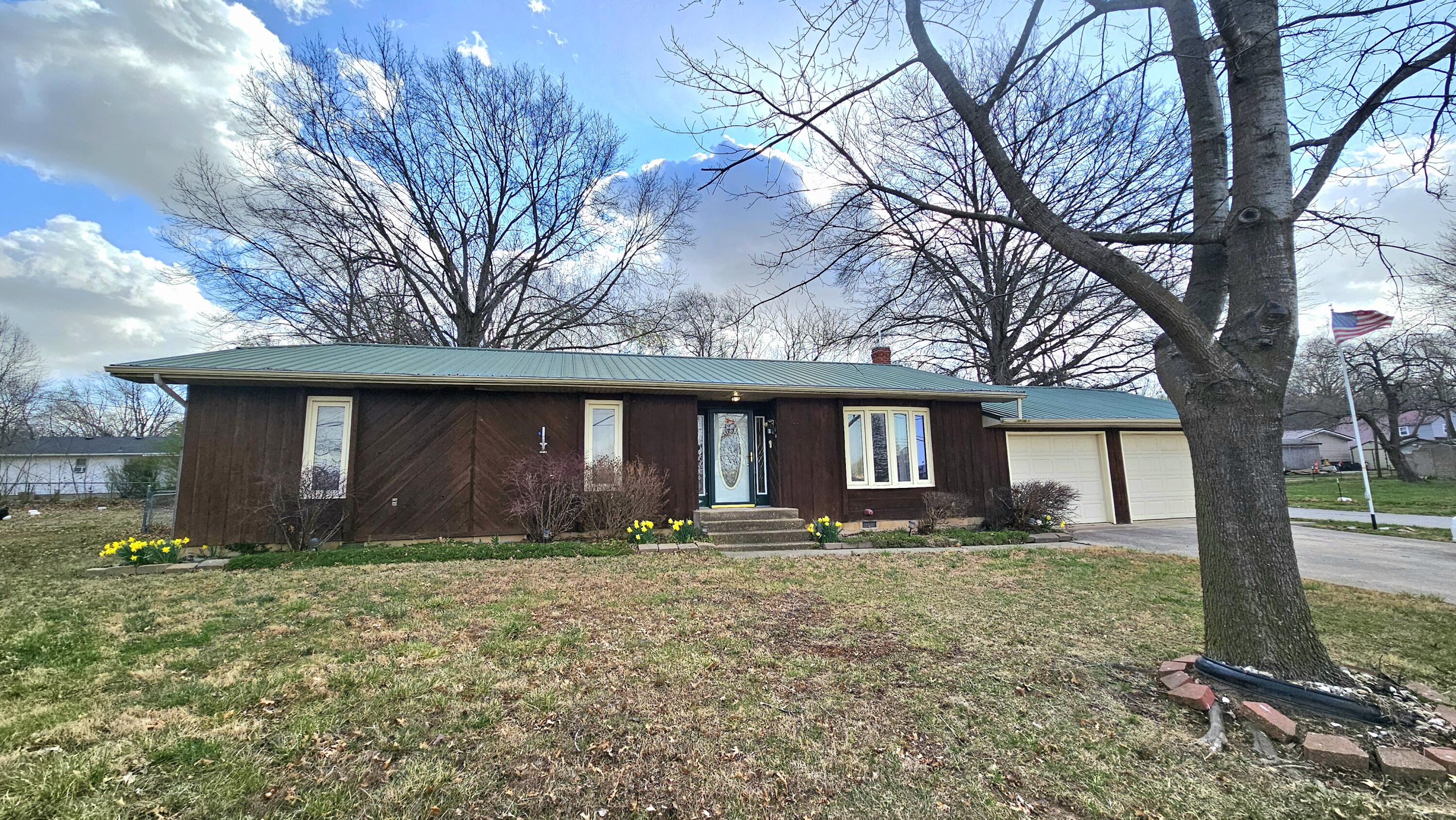 500 N Broad Avenue Property Photo