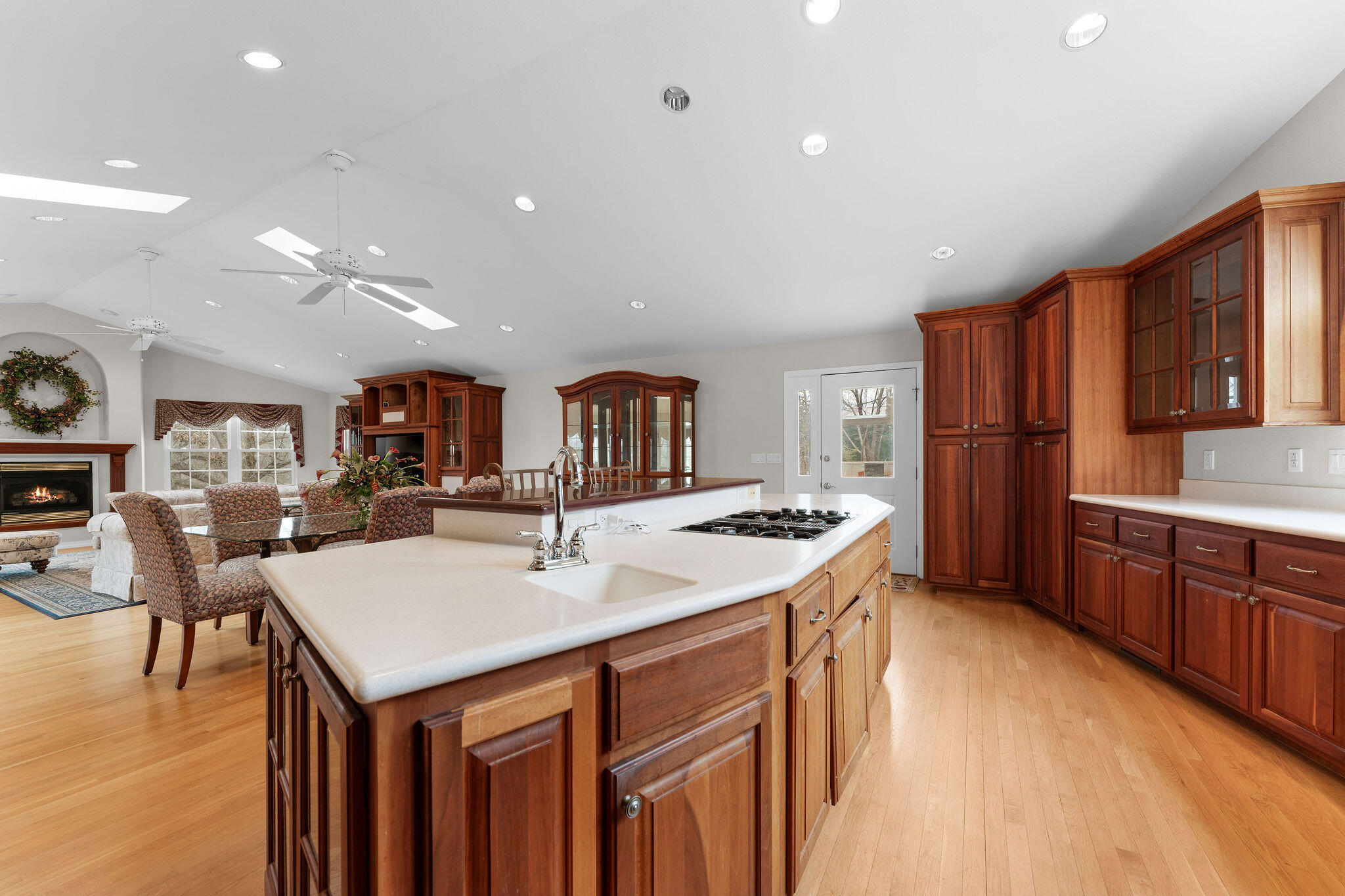 26071 South Royal Point Drive Property Photo 10