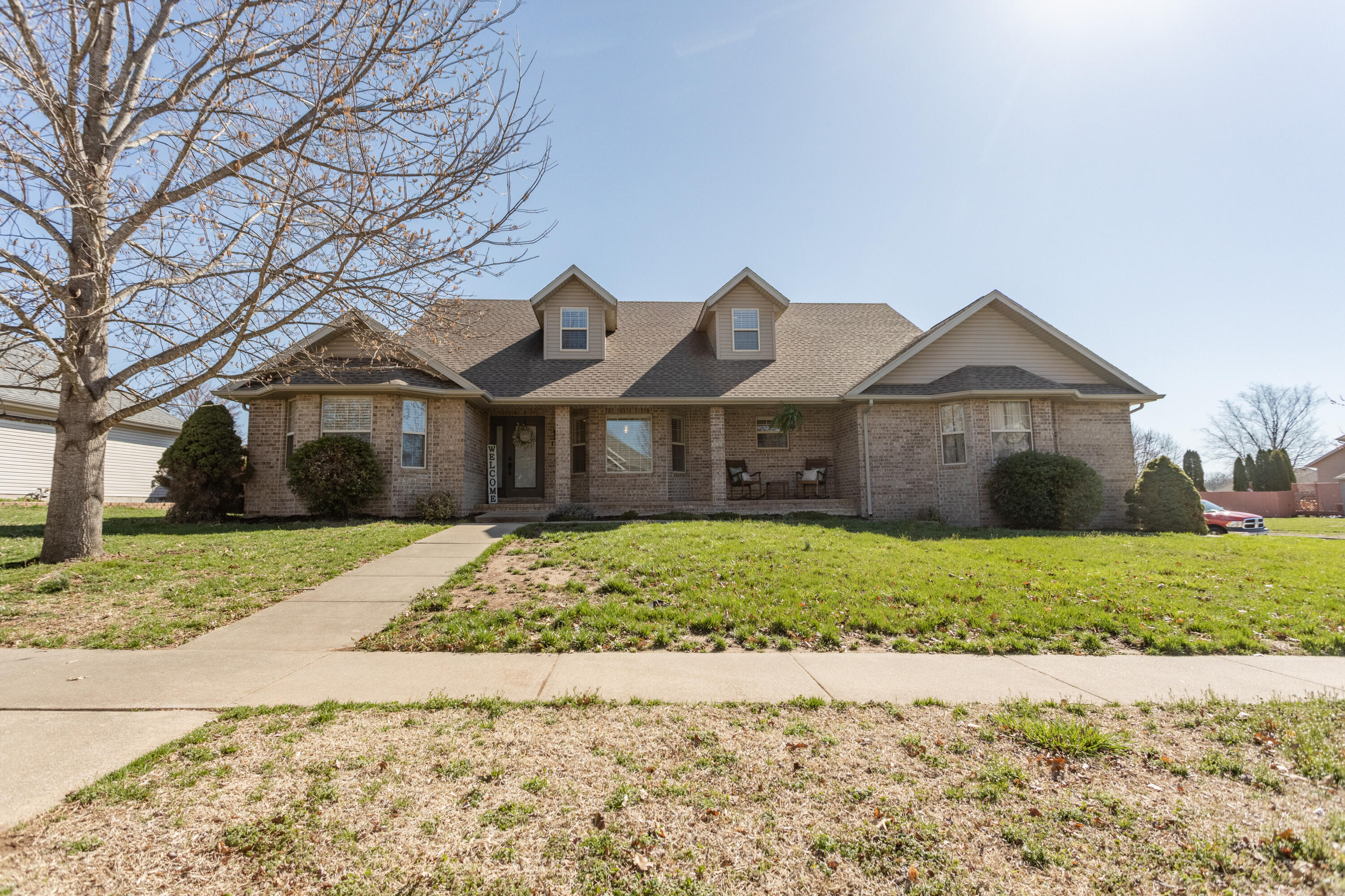 640 South Shuyler Street Property Photo
