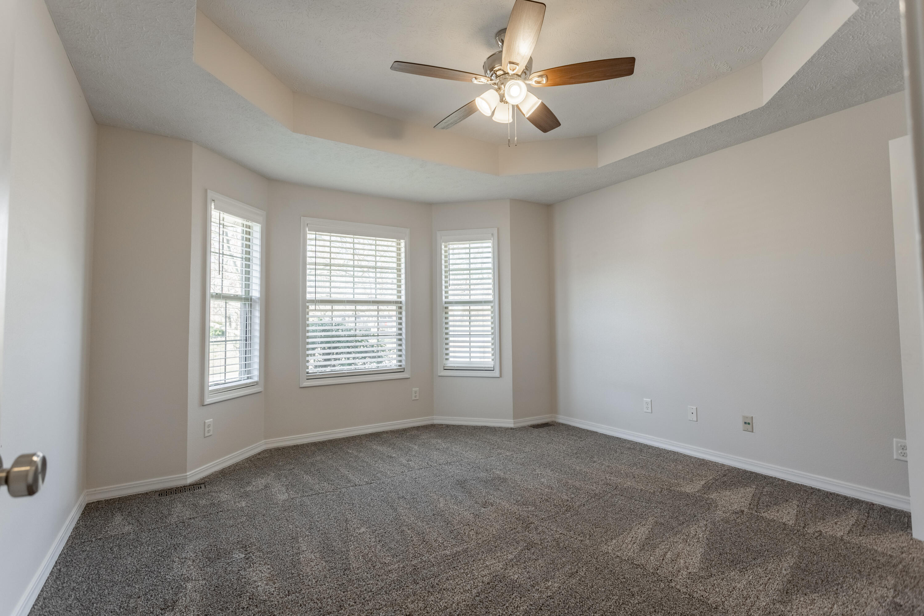 640 South Shuyler Street Property Photo 19