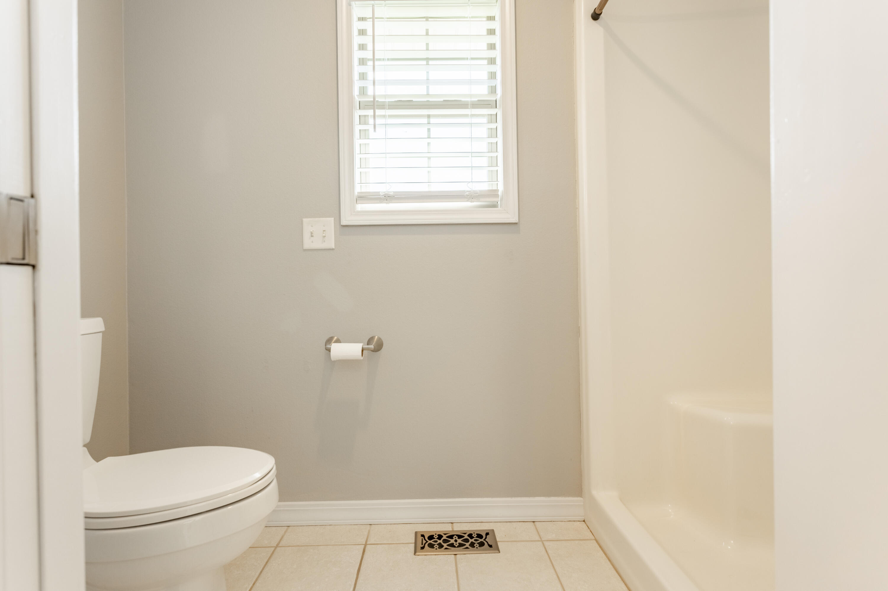 640 South Shuyler Street Property Photo 23