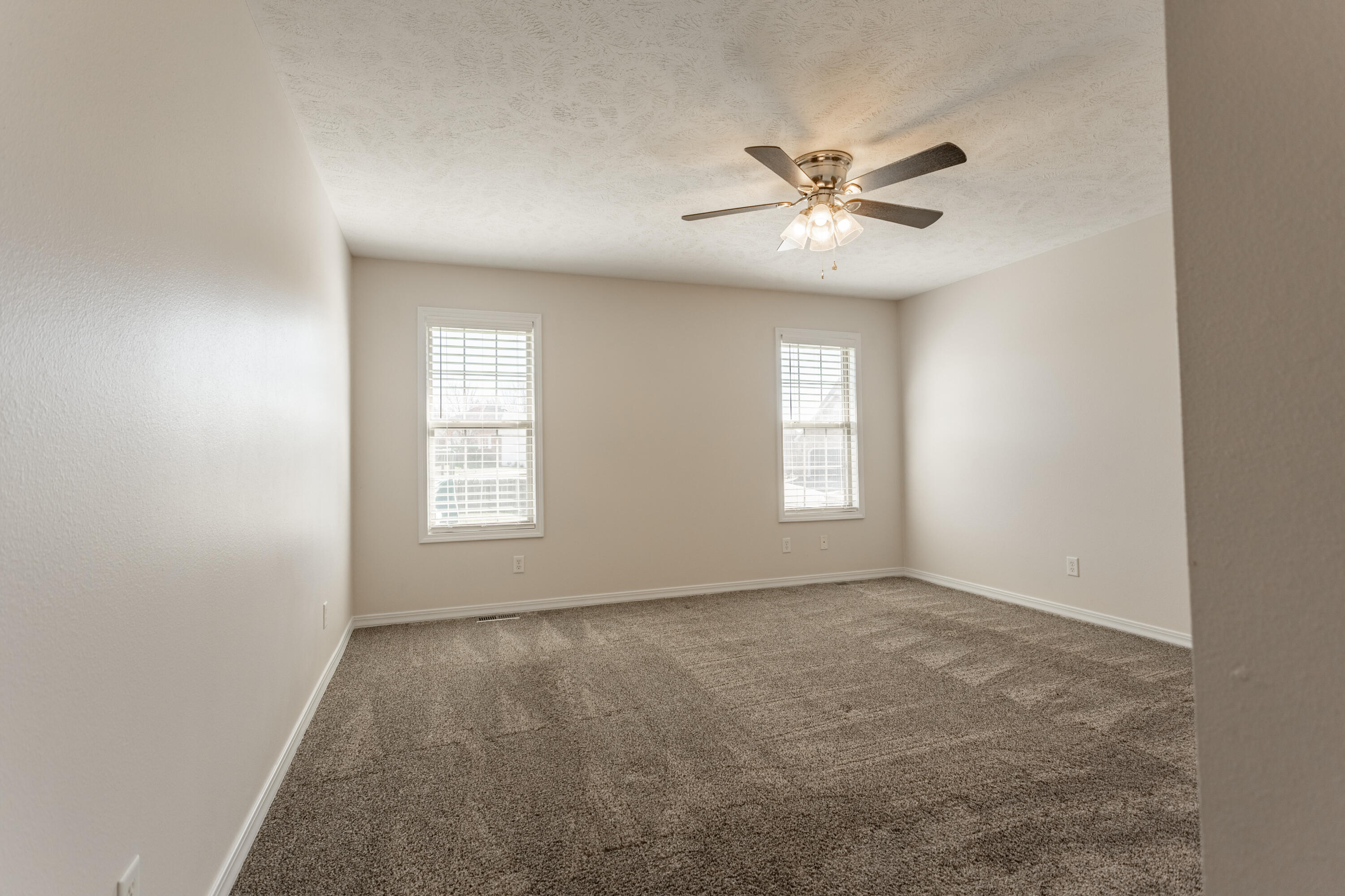 640 South Shuyler Street Property Photo 26