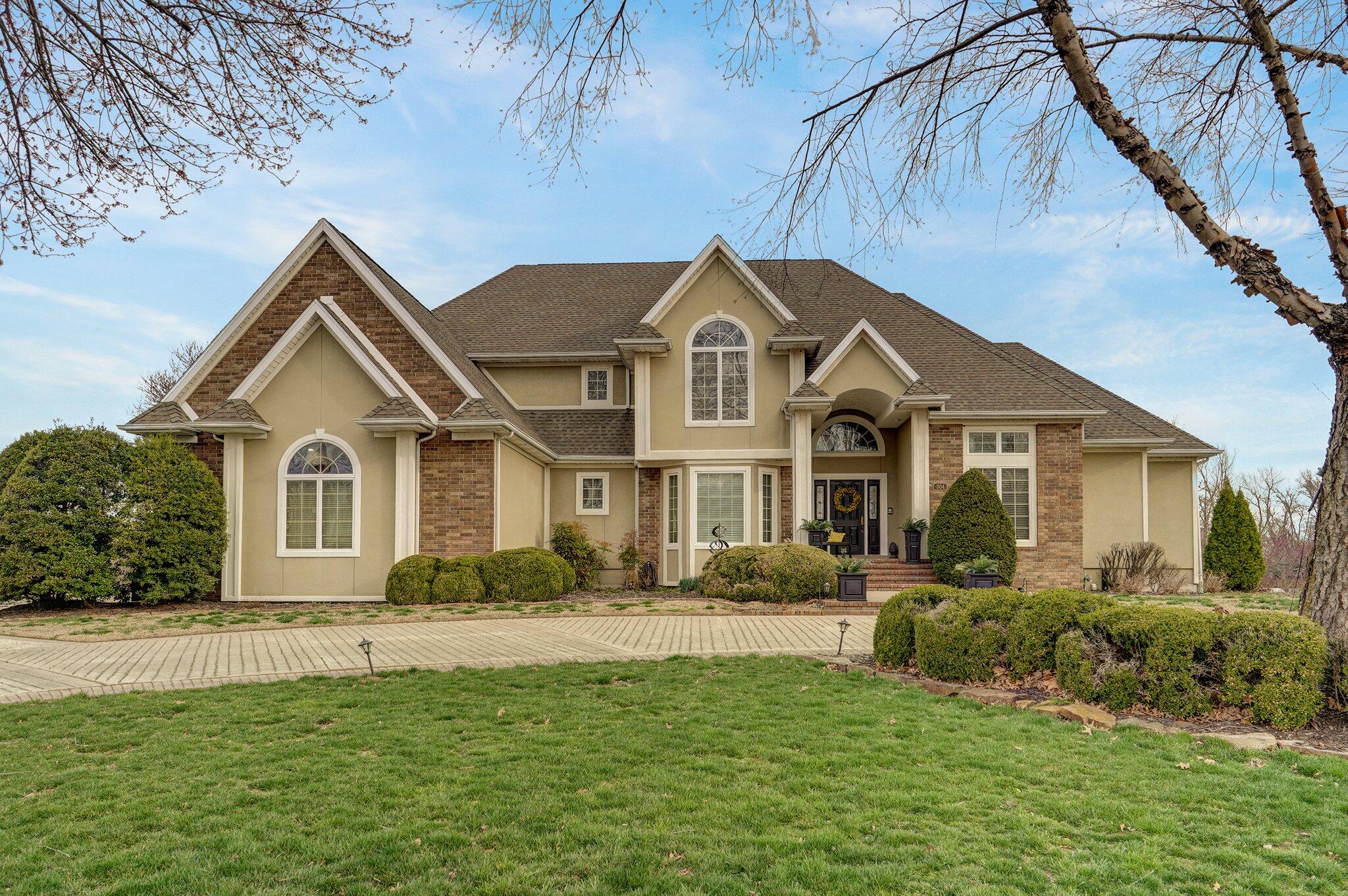 304 Reavley Drive Property Photo