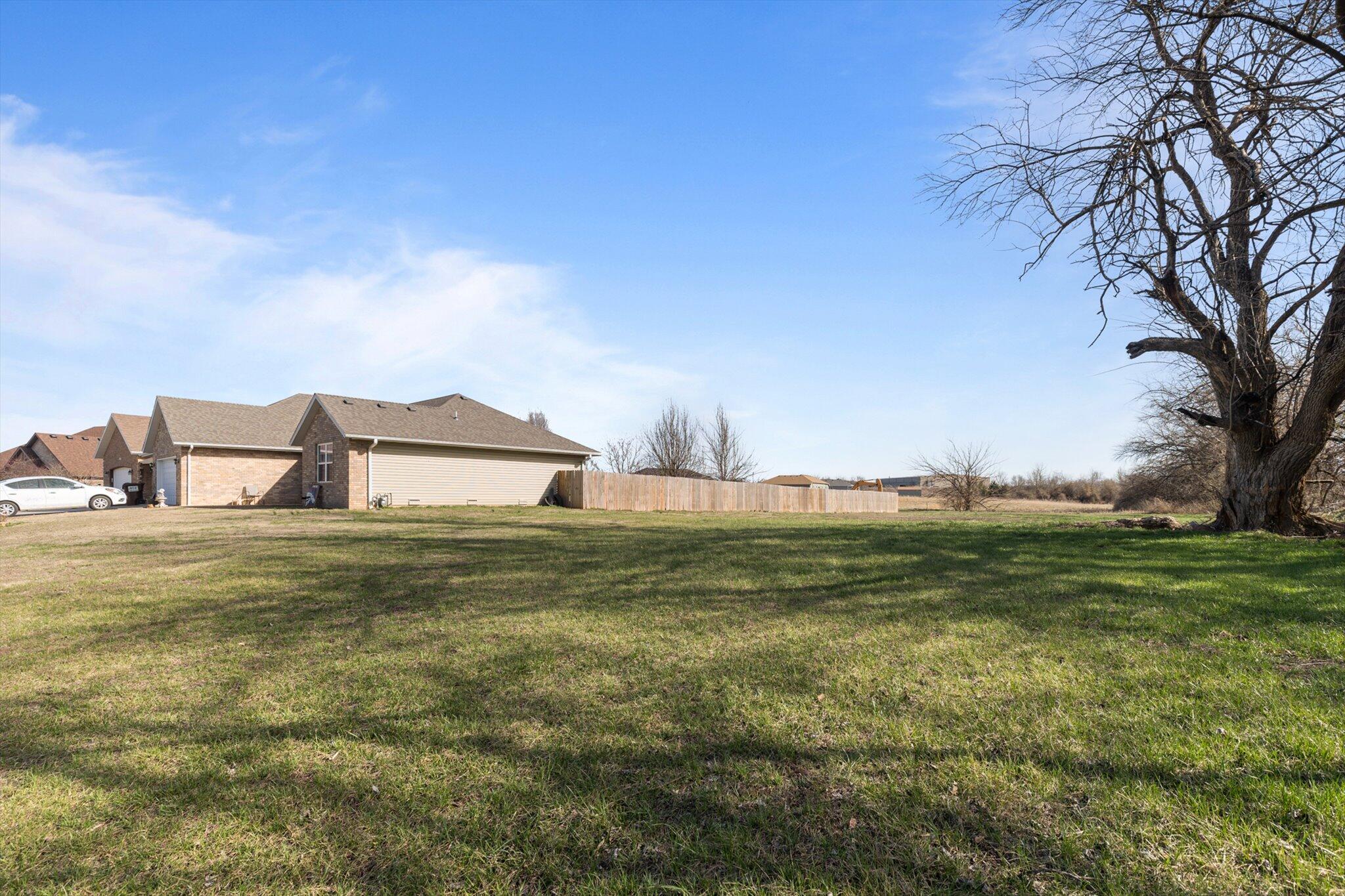 3468 West Hestand Street Property Photo 3