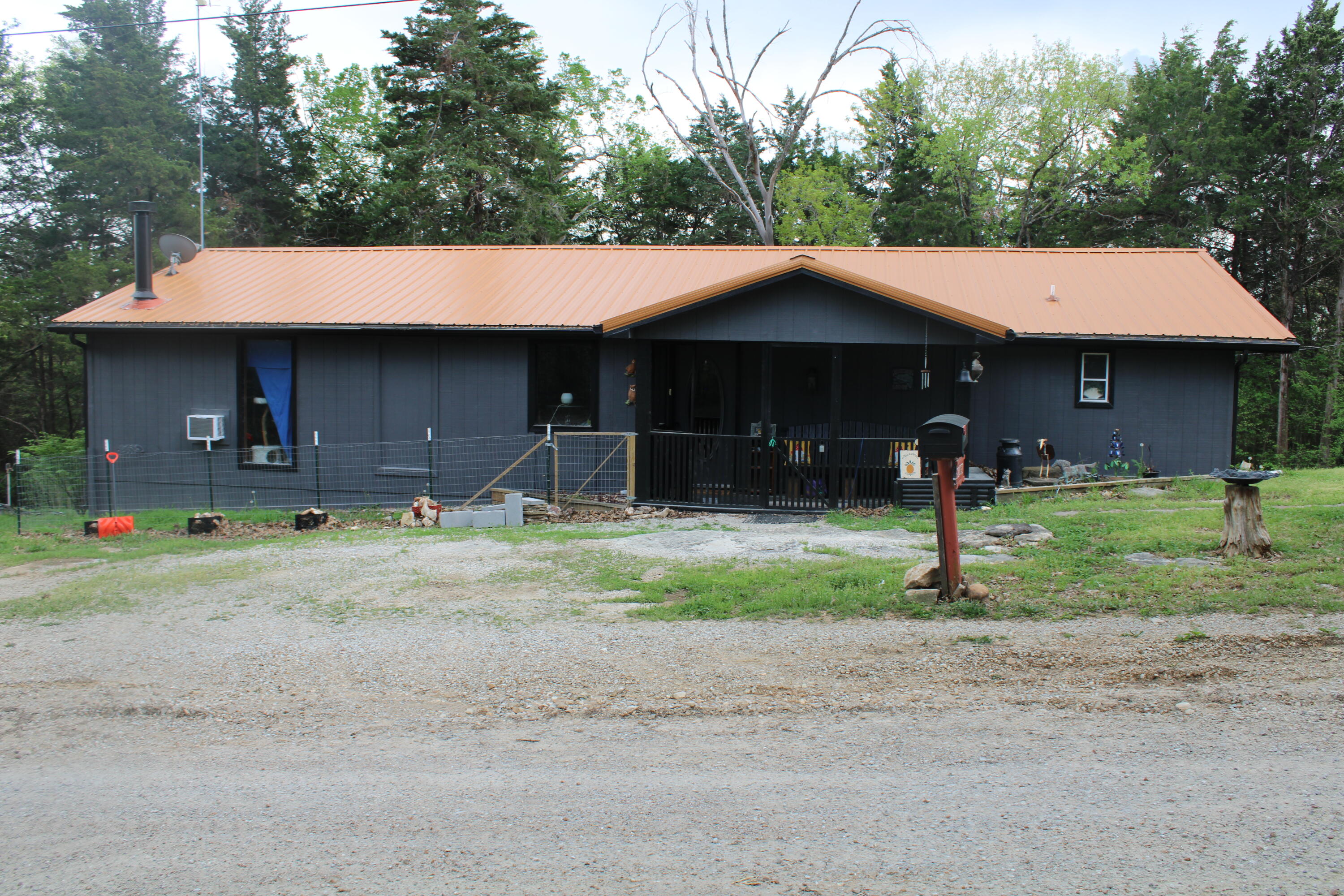 20494 Avery Road Property Photo