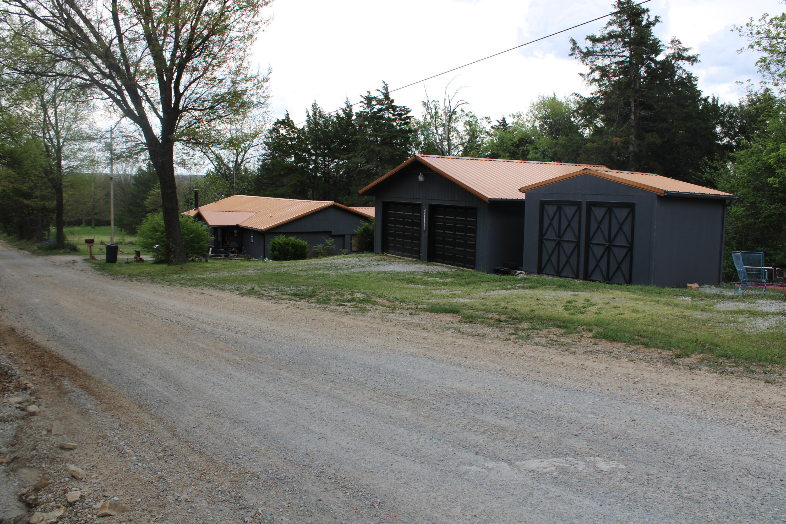 20494 Avery Road Property Photo 3