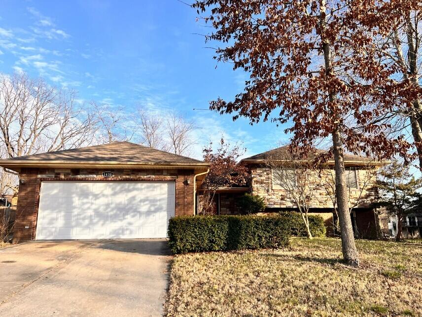 3438 South Glenhaven Court Property Photo