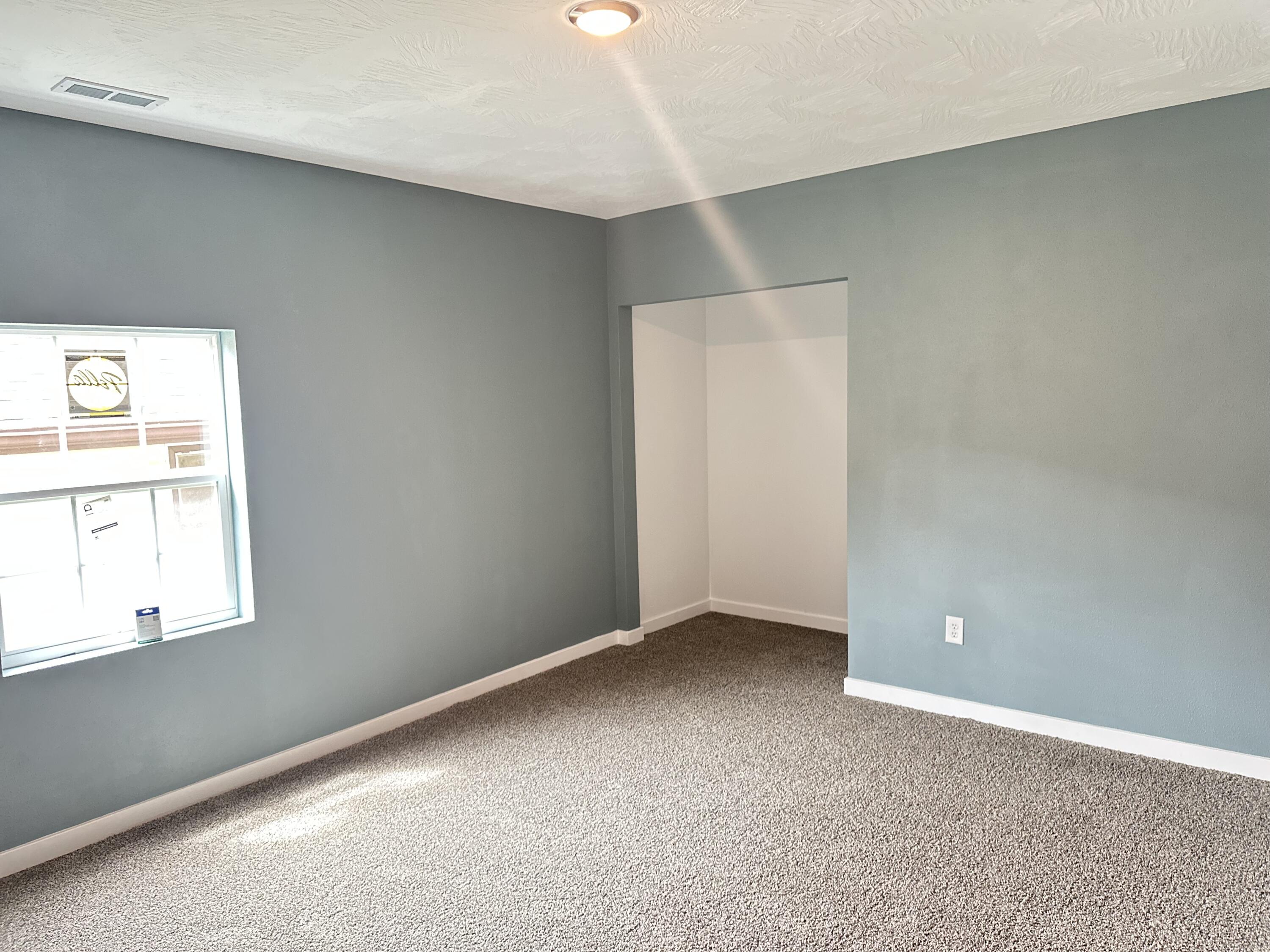 404 6th Street Property Photo 7