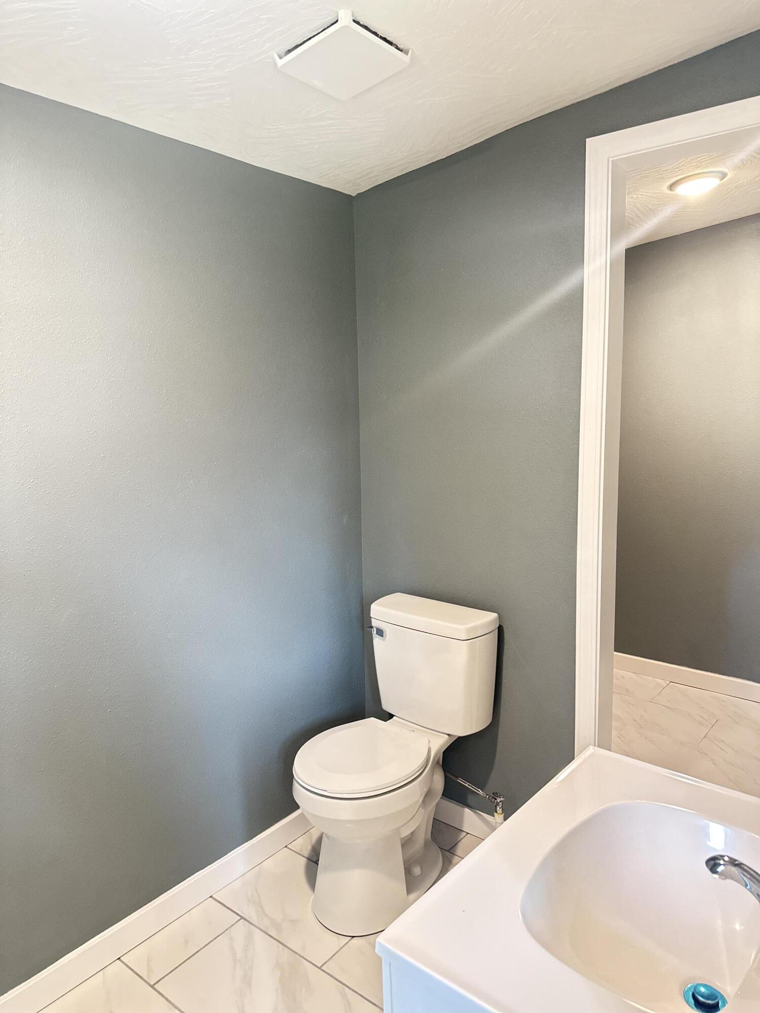 404 6th Street Property Photo 16