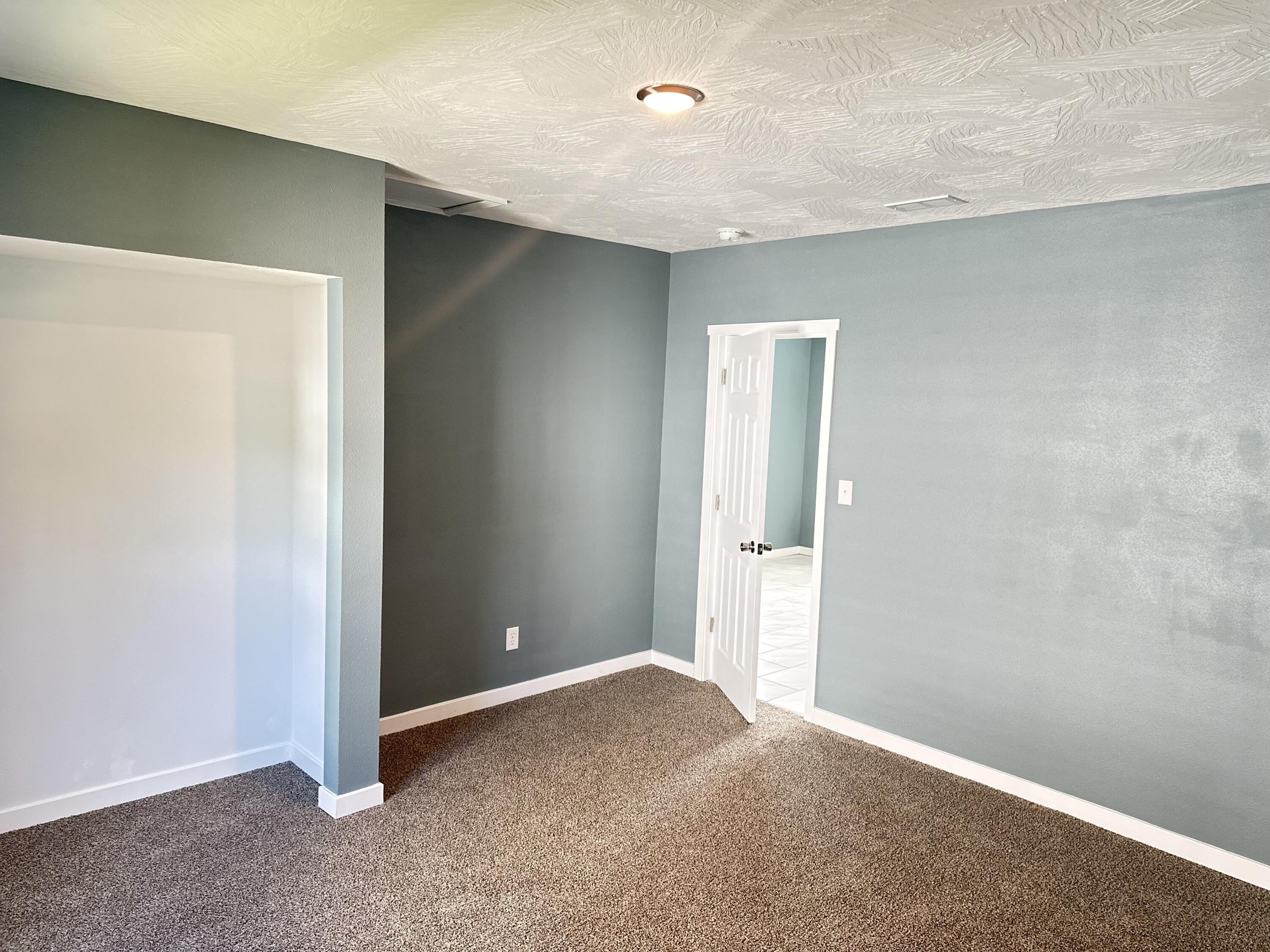 404 6th Street Property Photo 24