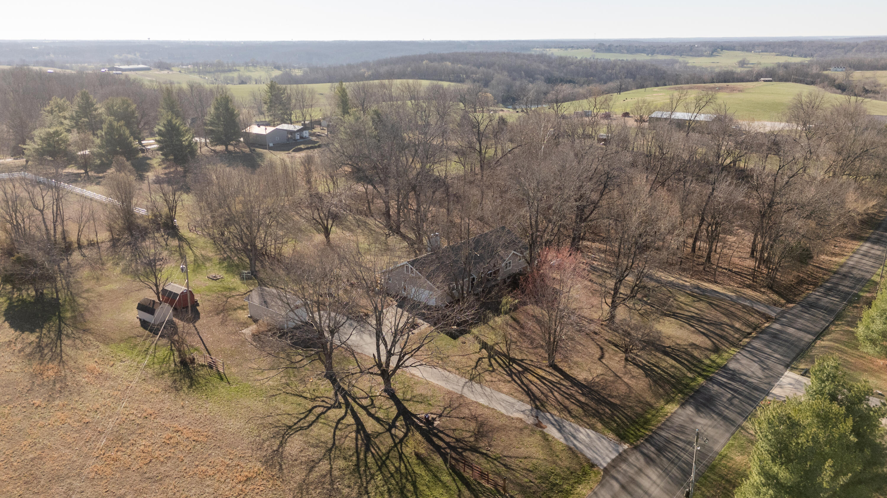 2146 North Haseltine Road Property Photo 6