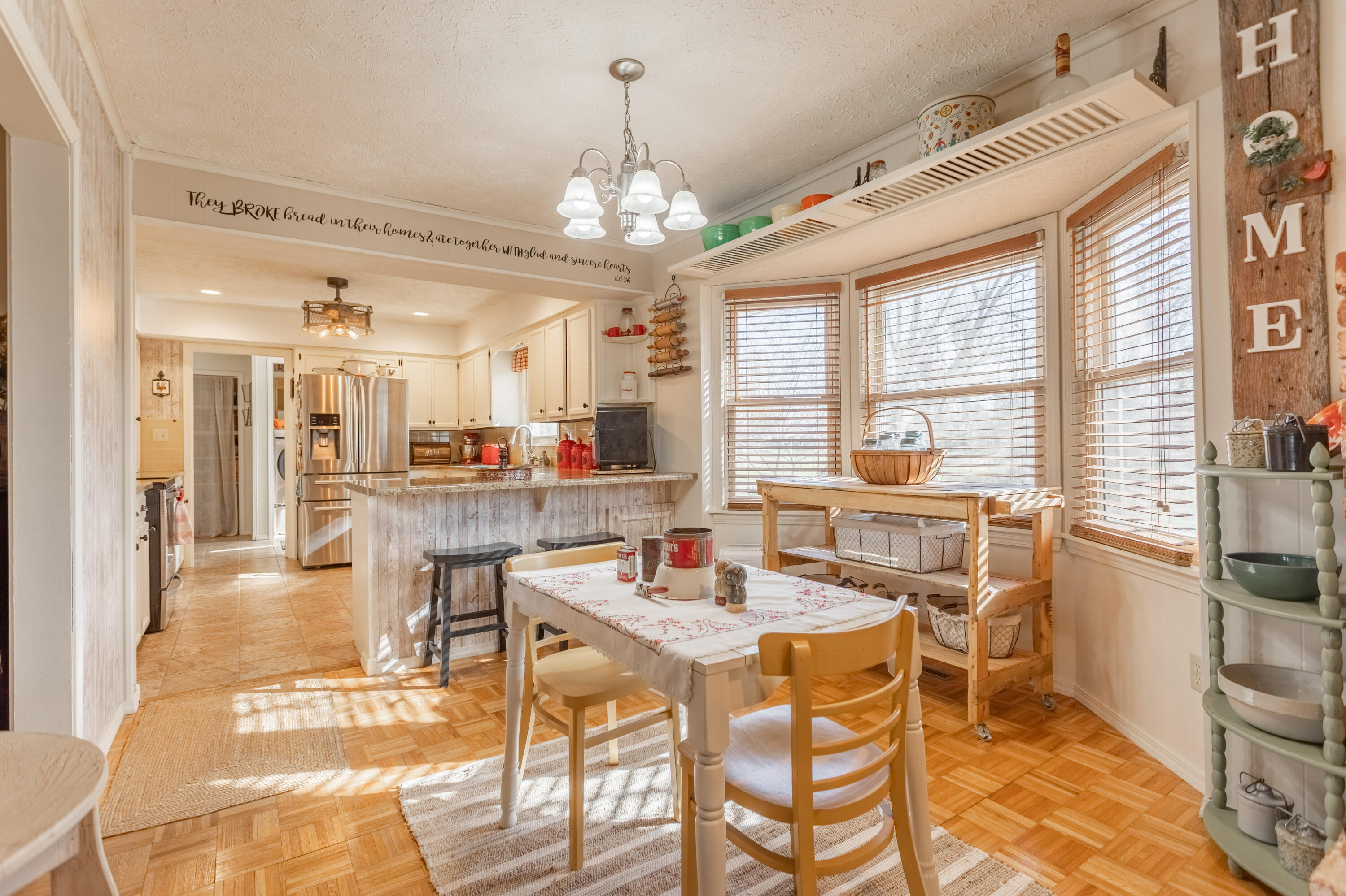 2146 North Haseltine Road Property Photo 12