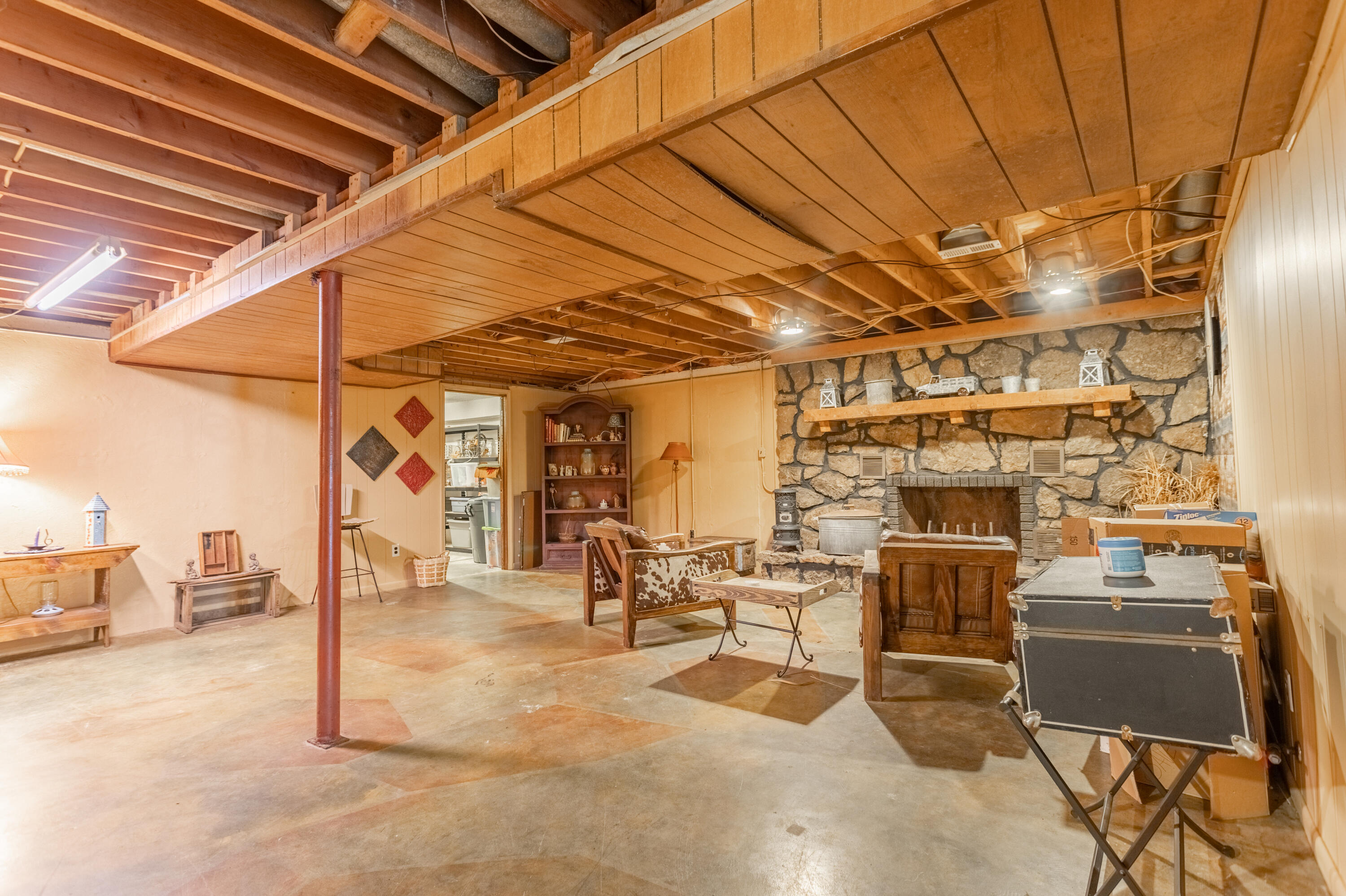 2146 North Haseltine Road Property Photo 34