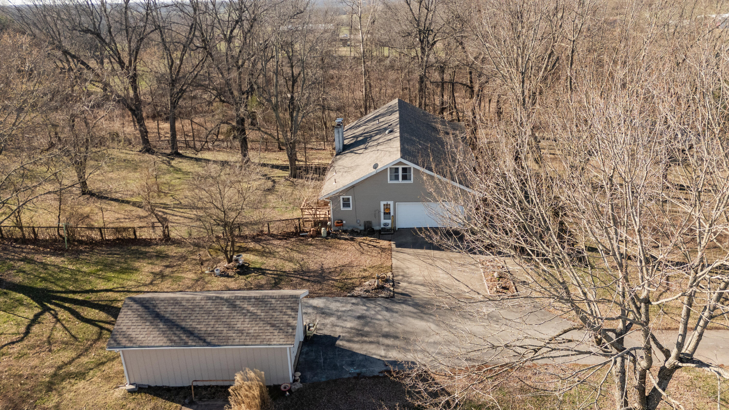2146 North Haseltine Road Property Photo 58