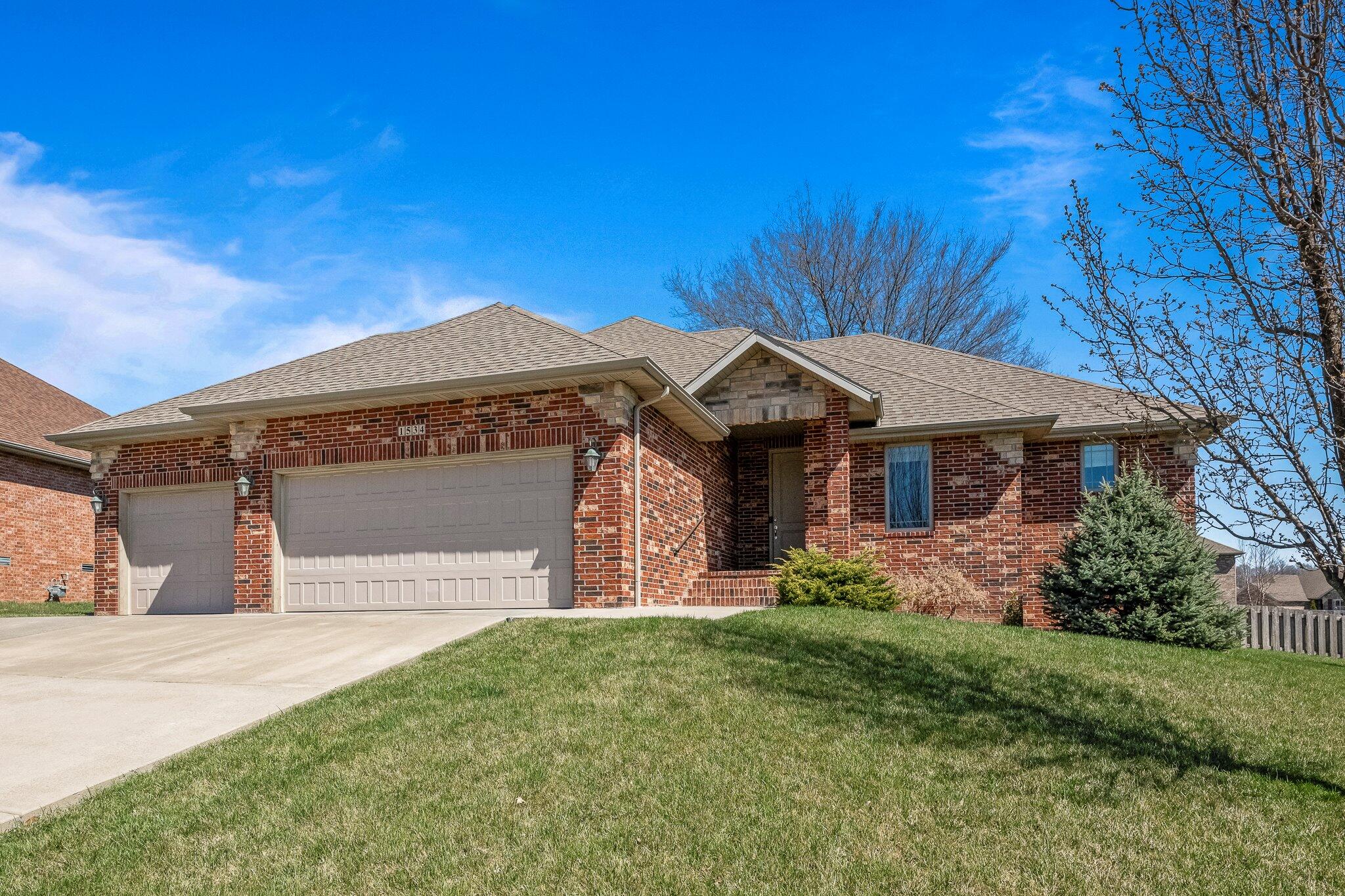 1534 North Oakfair Place Property Photo