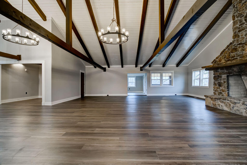 50 Clubhouse Lane Property Photo 6
