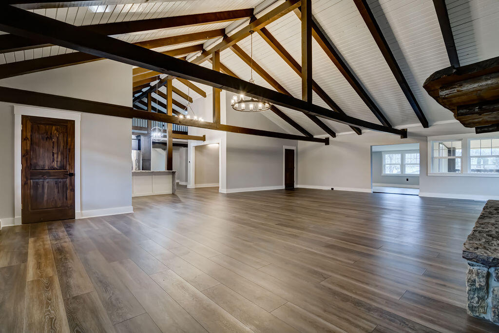50 Clubhouse Lane Property Photo 8