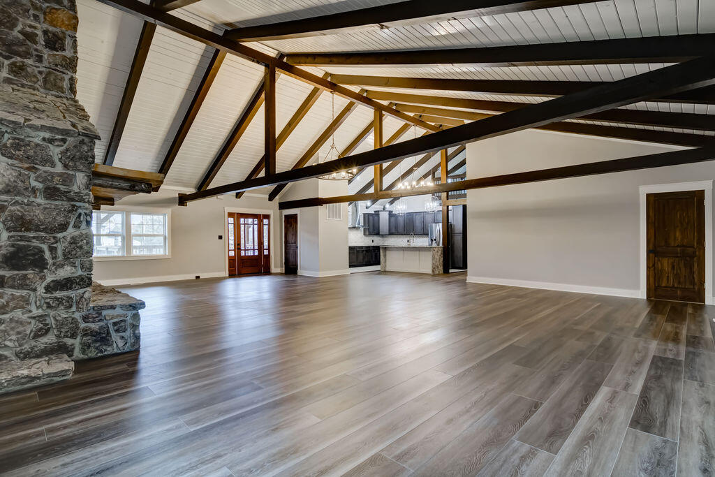 50 Clubhouse Lane Property Photo 10