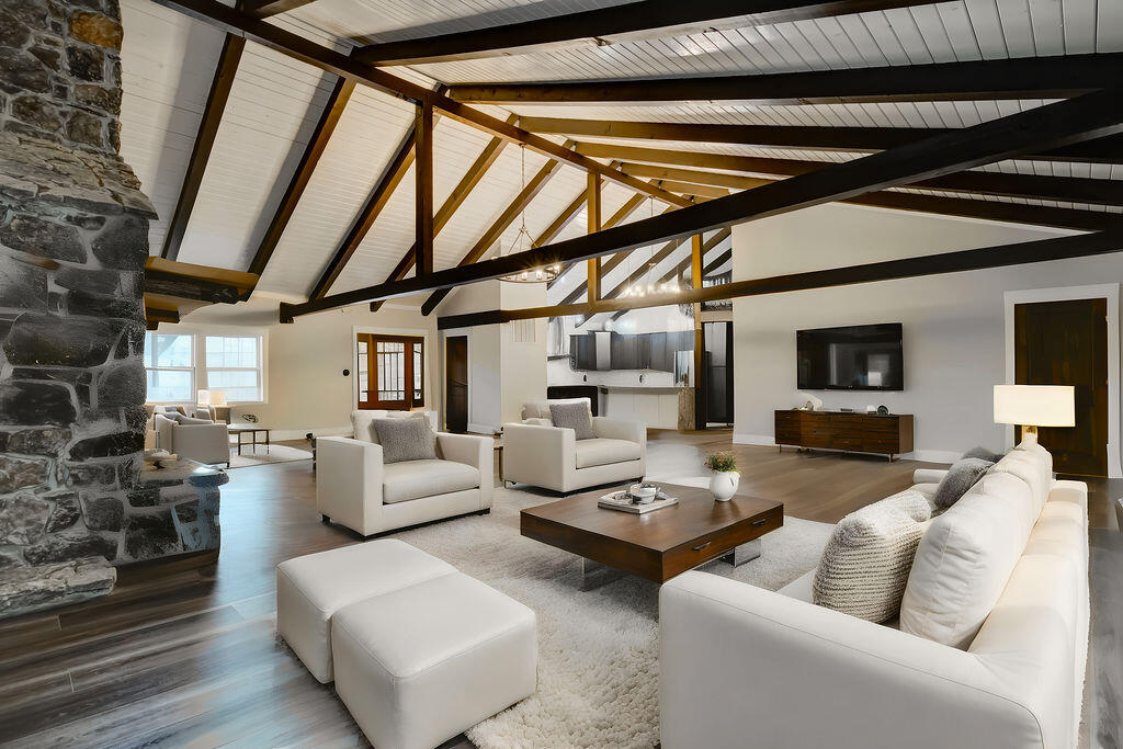 50 Clubhouse Lane Property Photo 11