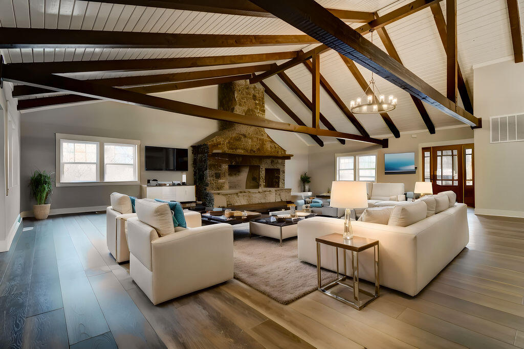 50 Clubhouse Lane Property Photo 13