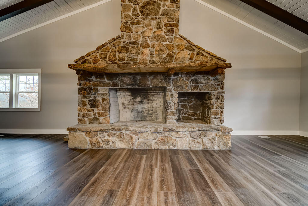 50 Clubhouse Lane Property Photo 14