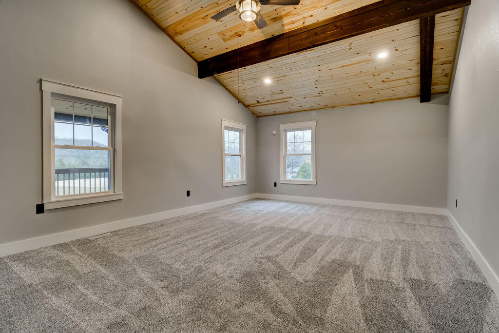 50 Clubhouse Lane Property Photo 21