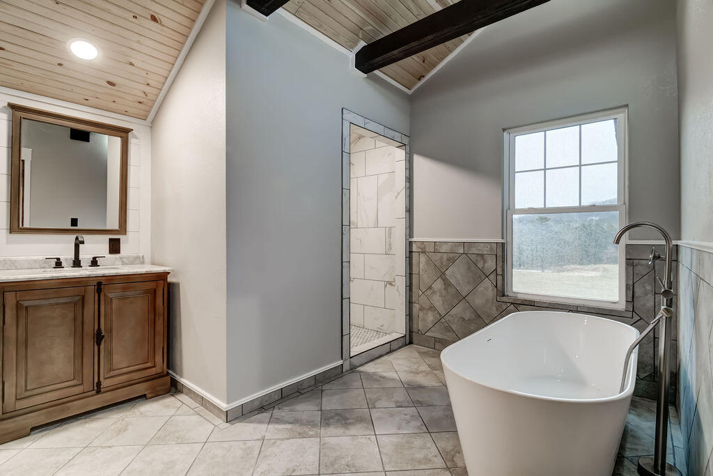 50 Clubhouse Lane Property Photo 26