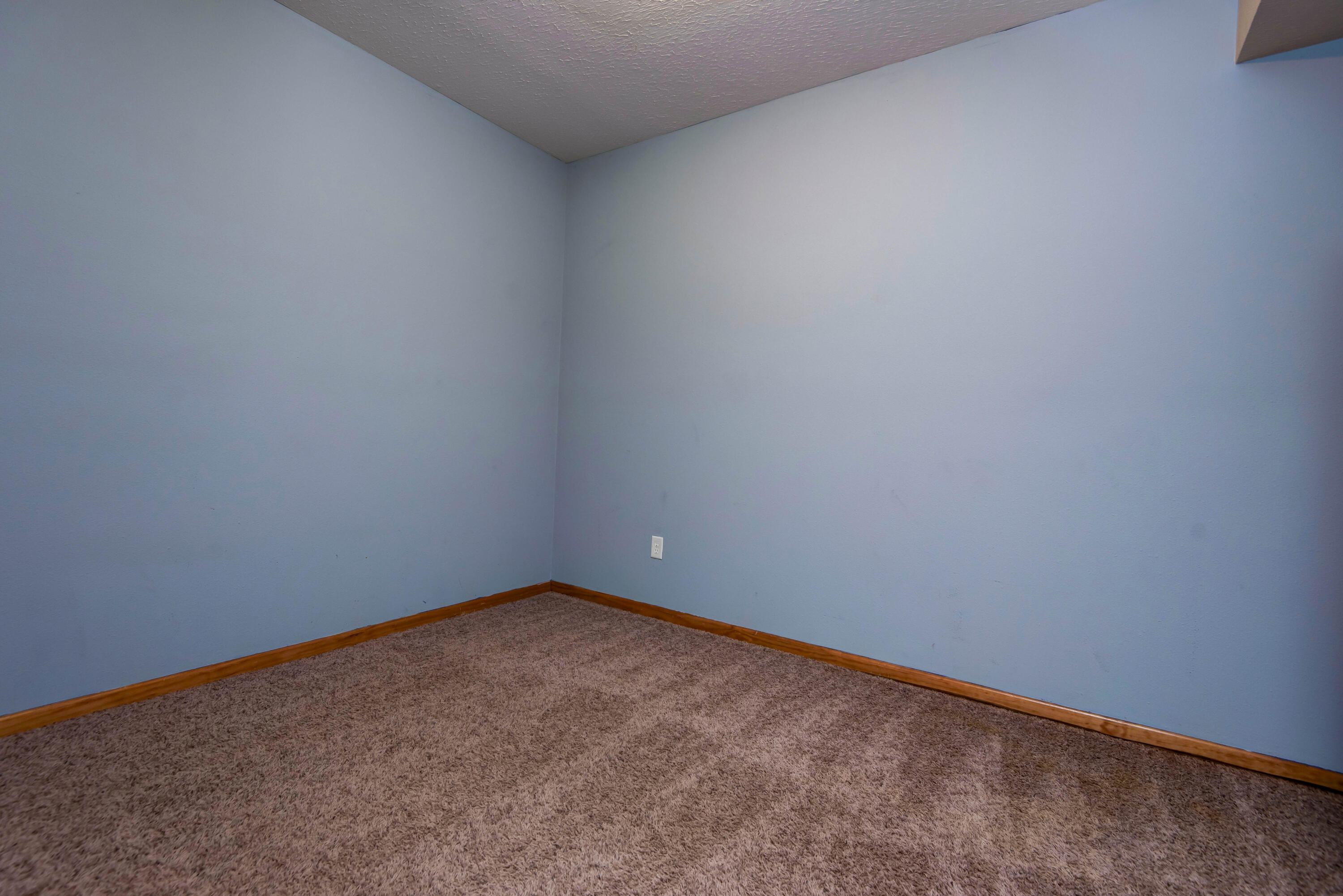 831 South Pershing Street Property Photo 24