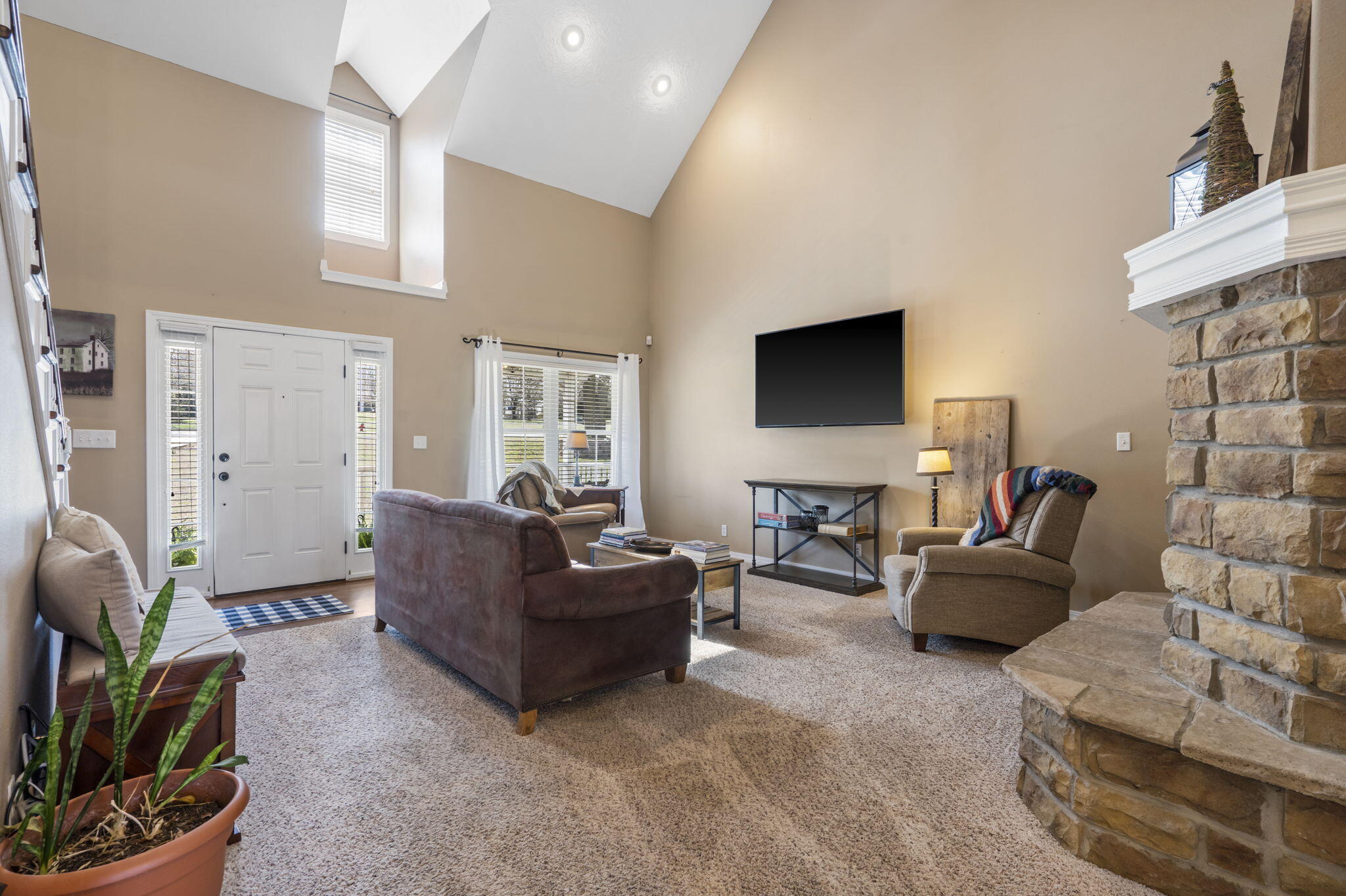 2448 North Odean Property Photo 6