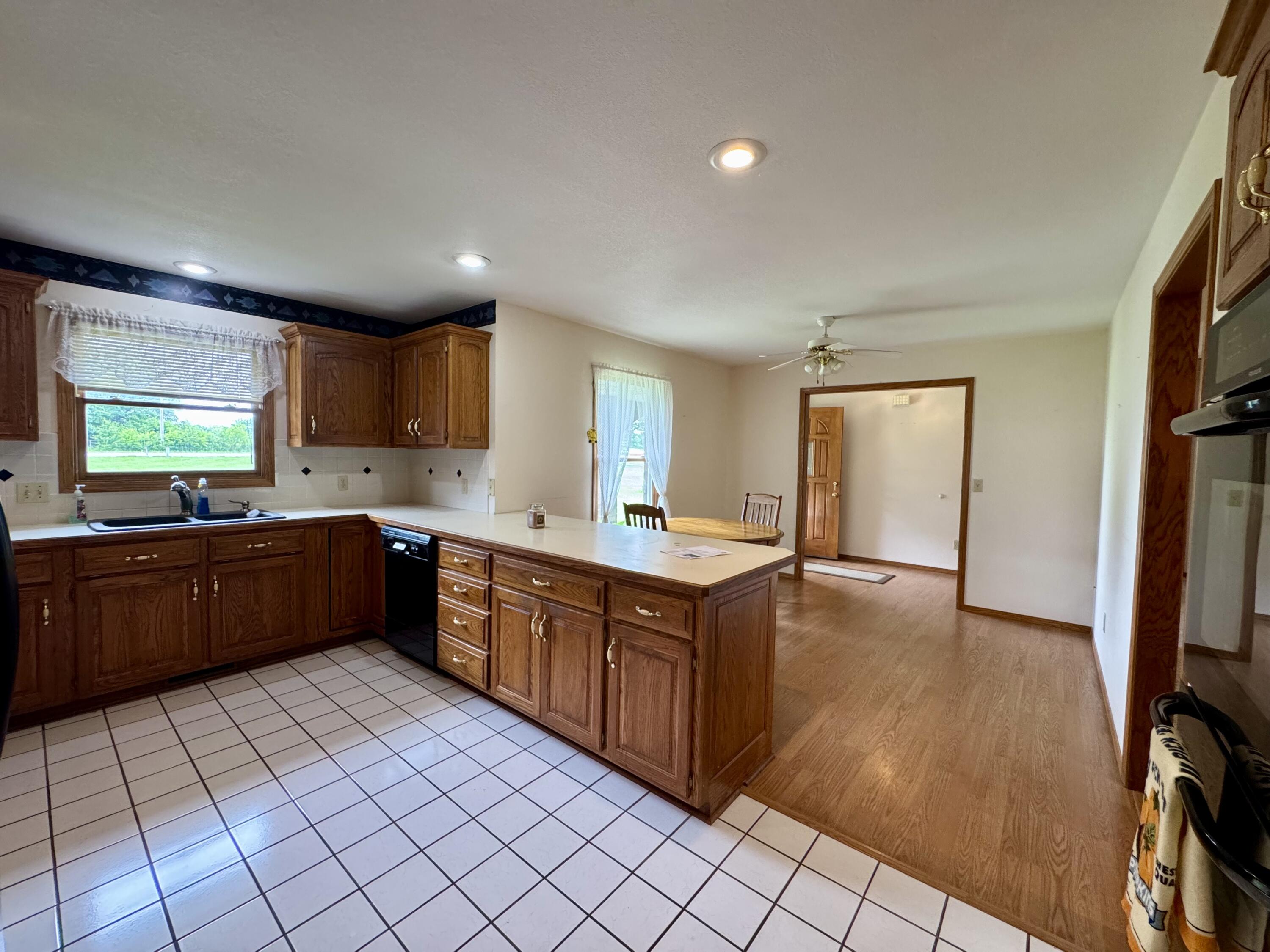 2991 North State Highway 125 Property Photo 10