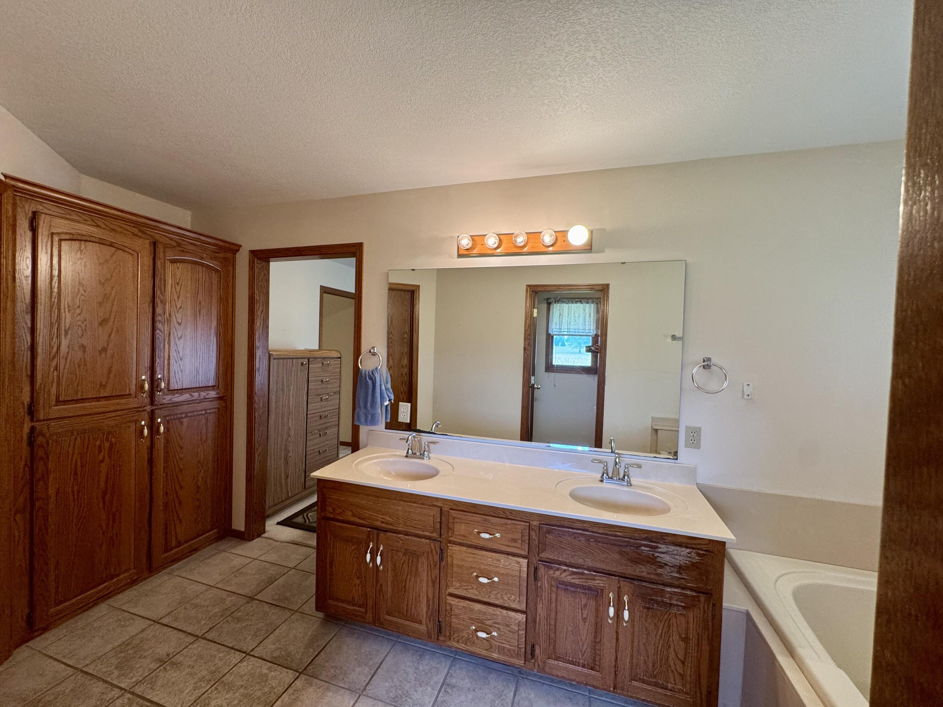 2991 North State Highway 125 Property Photo 17