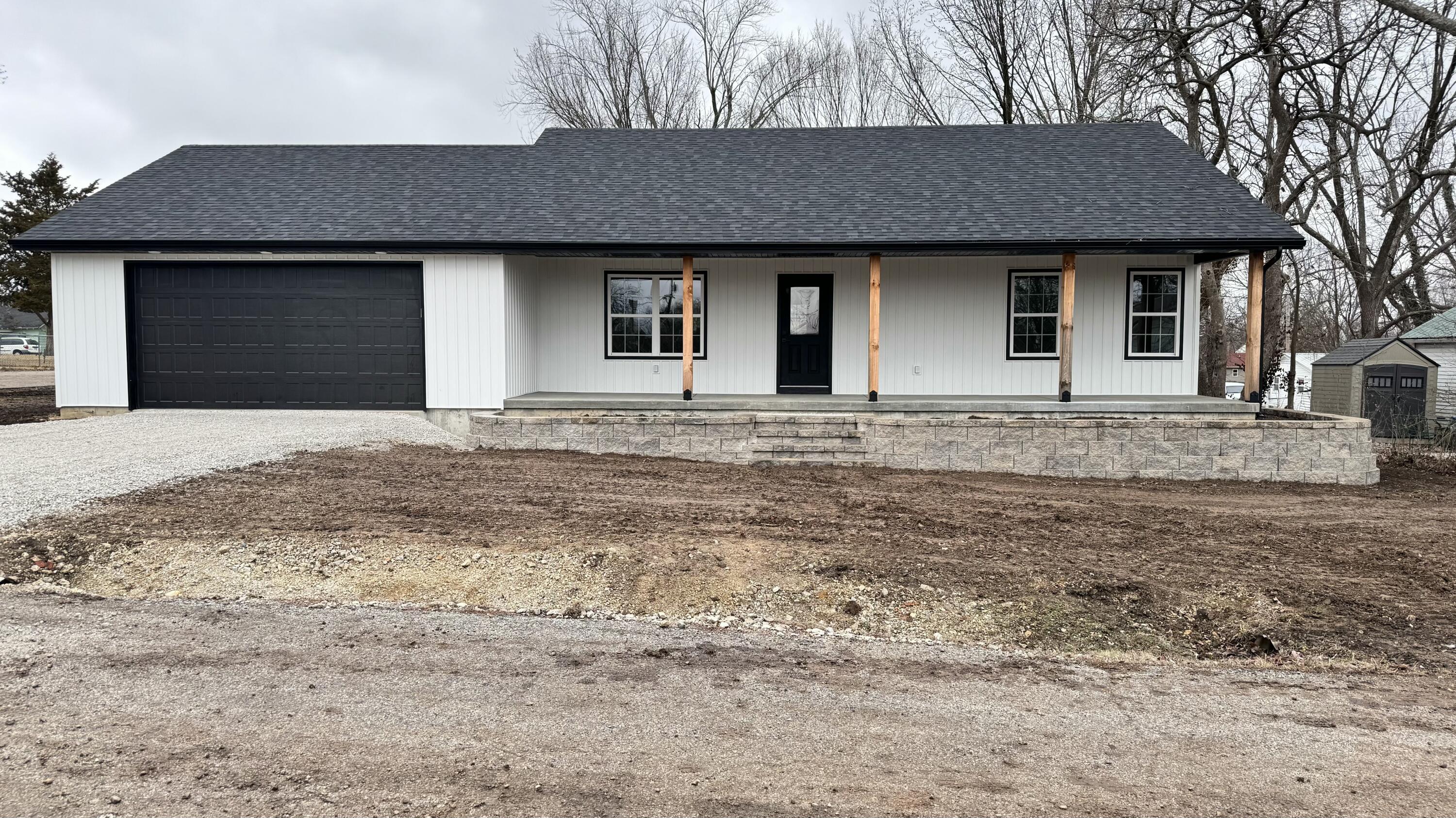 409 East Franklin Property Photo