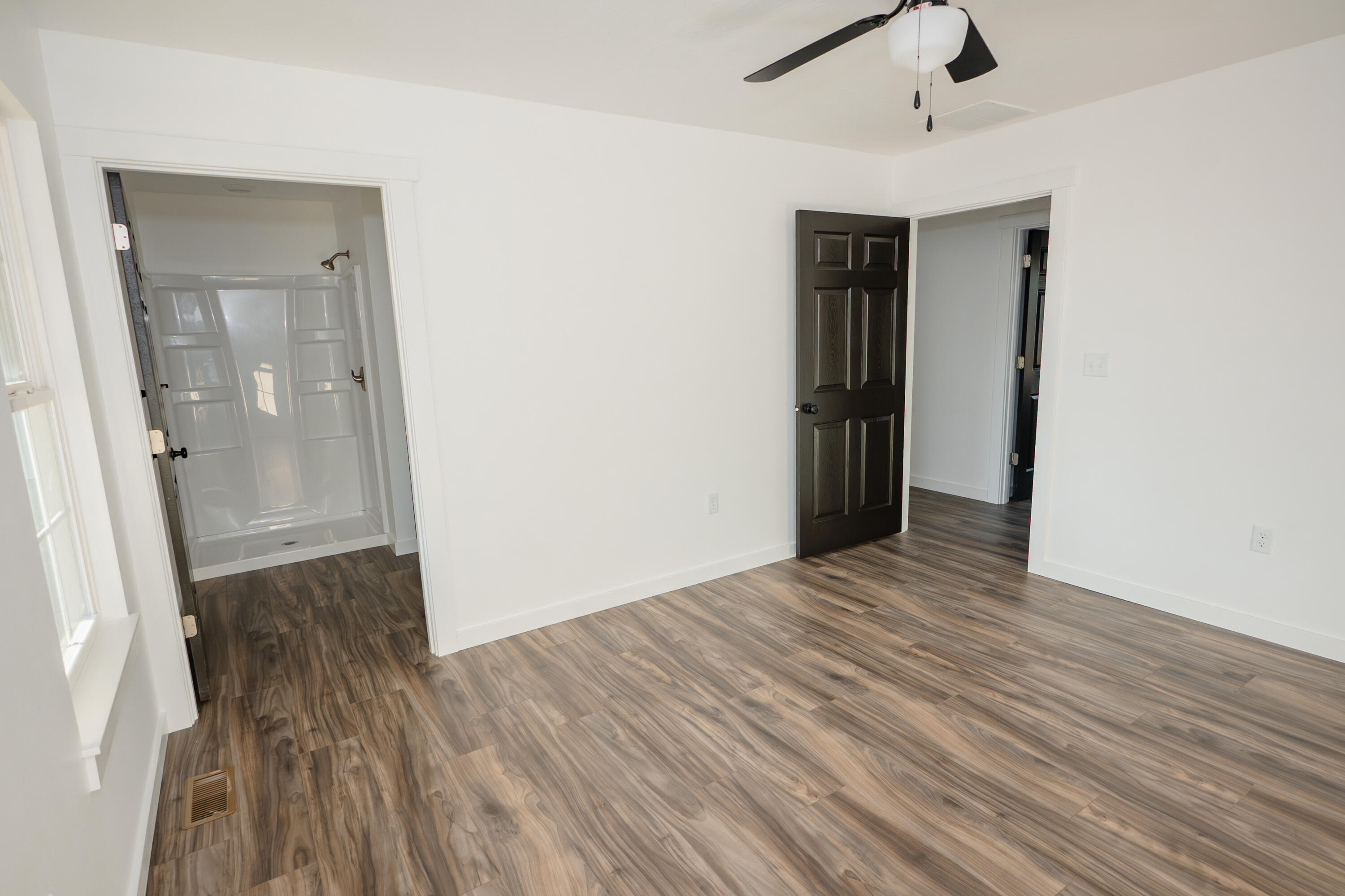 409 East Franklin Property Photo 19