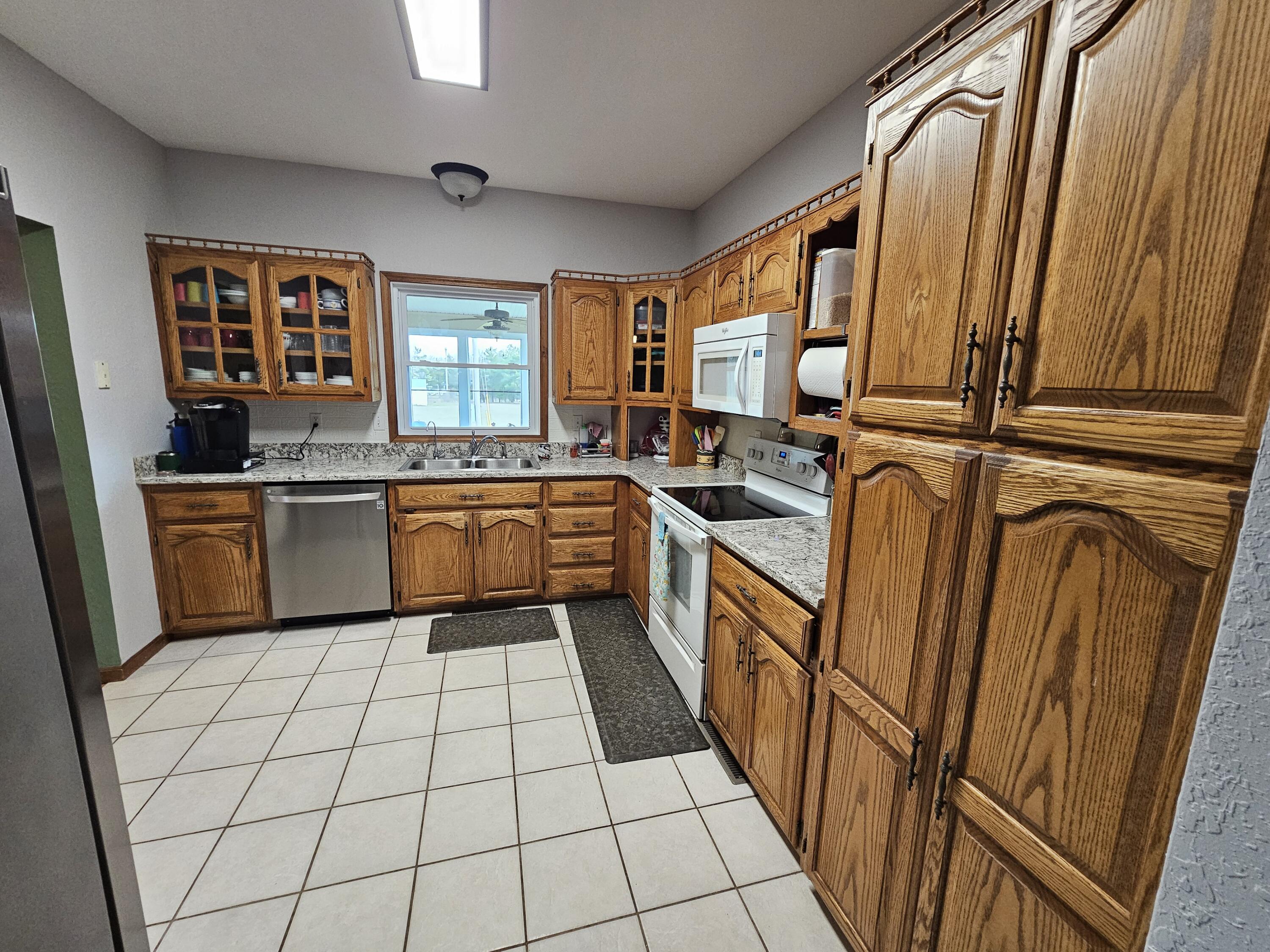 17731 West Highway 32 Property Photo 14