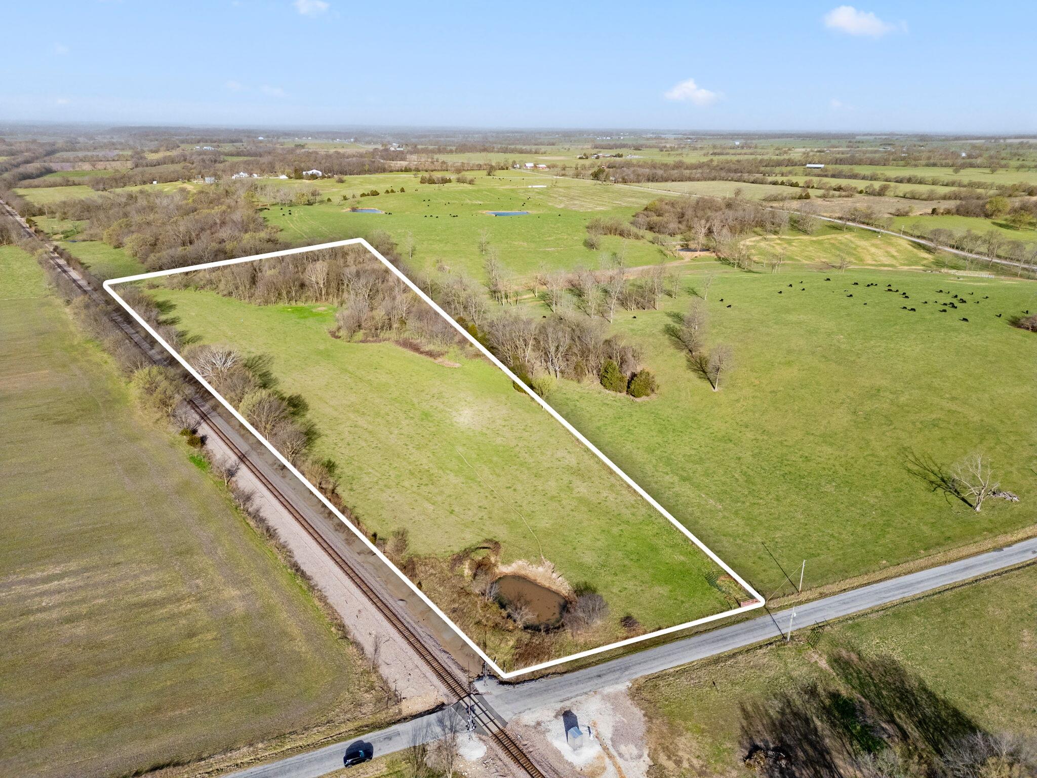 Lot 2 Lawrence 1020 Property Photo