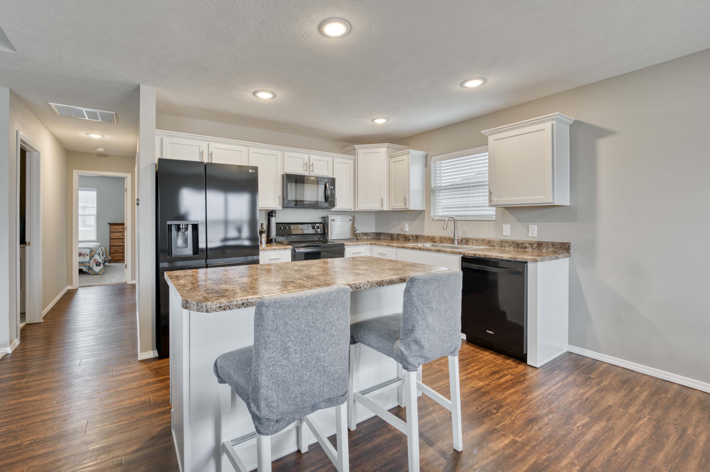 1481 Habersham Street Property Photo 2