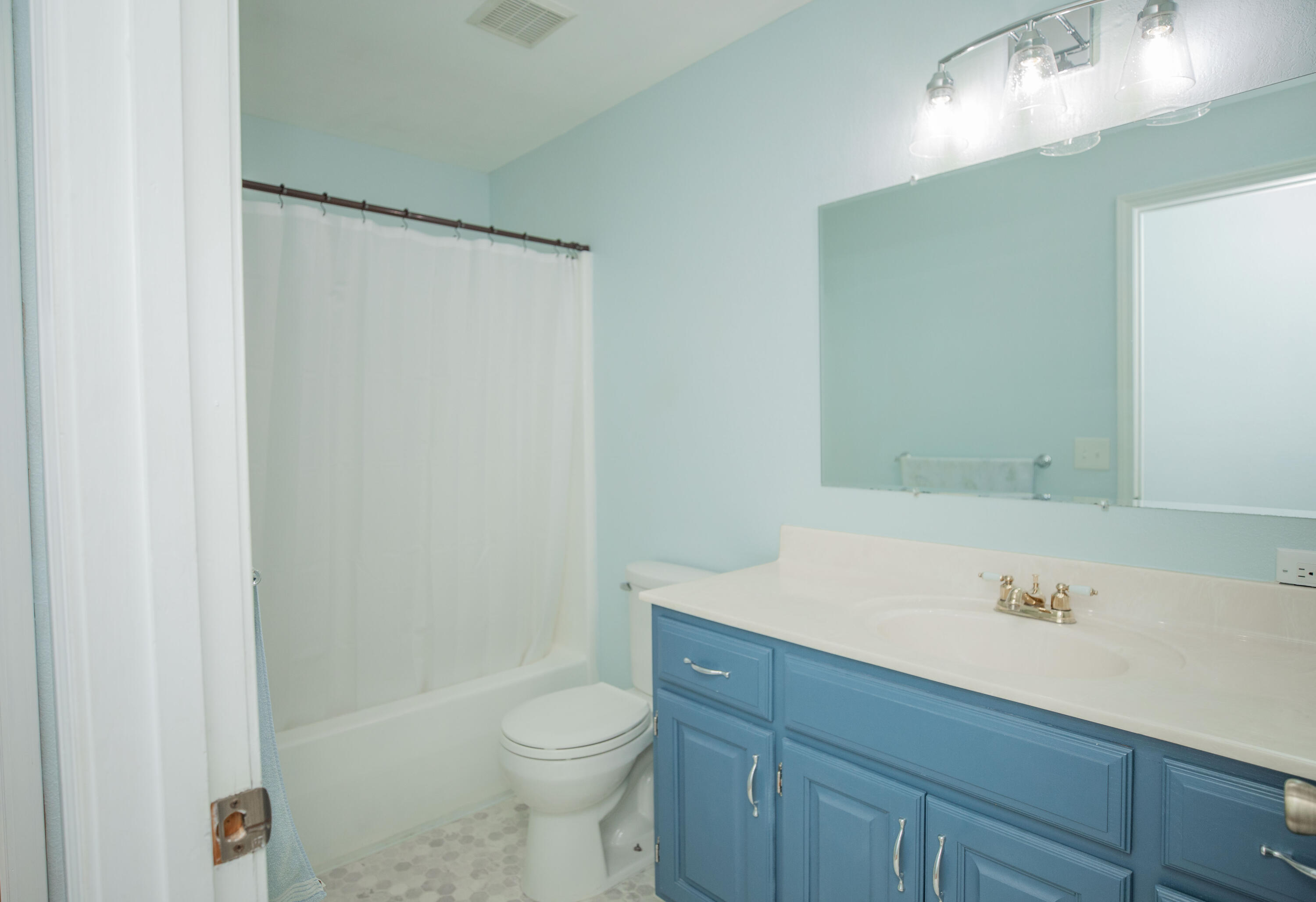 421 North Barker Avenue Property Photo 23
