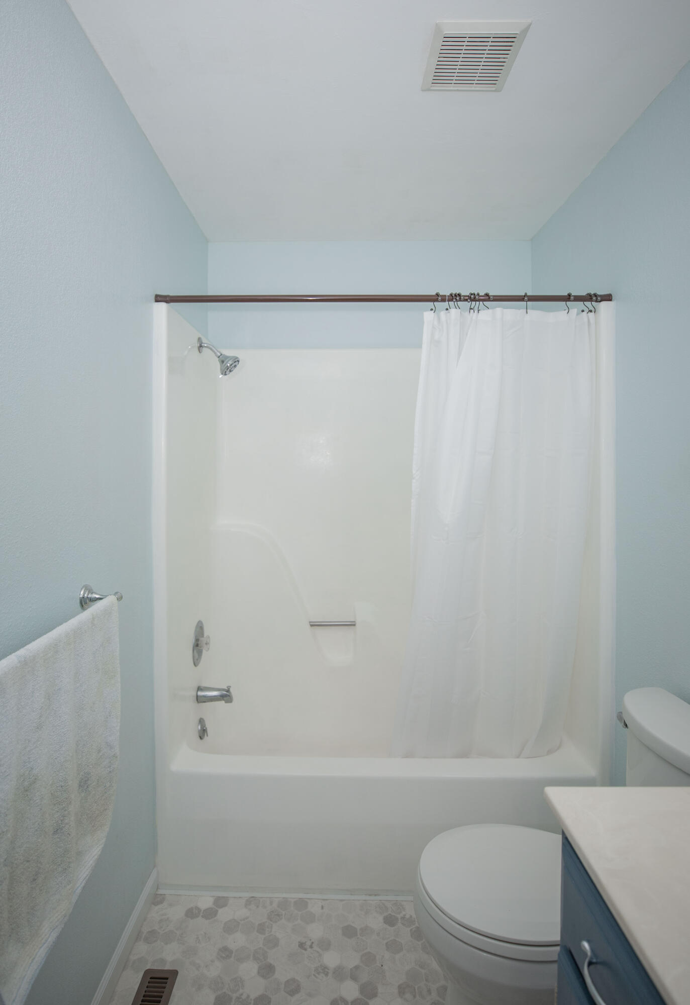 421 North Barker Avenue Property Photo 23