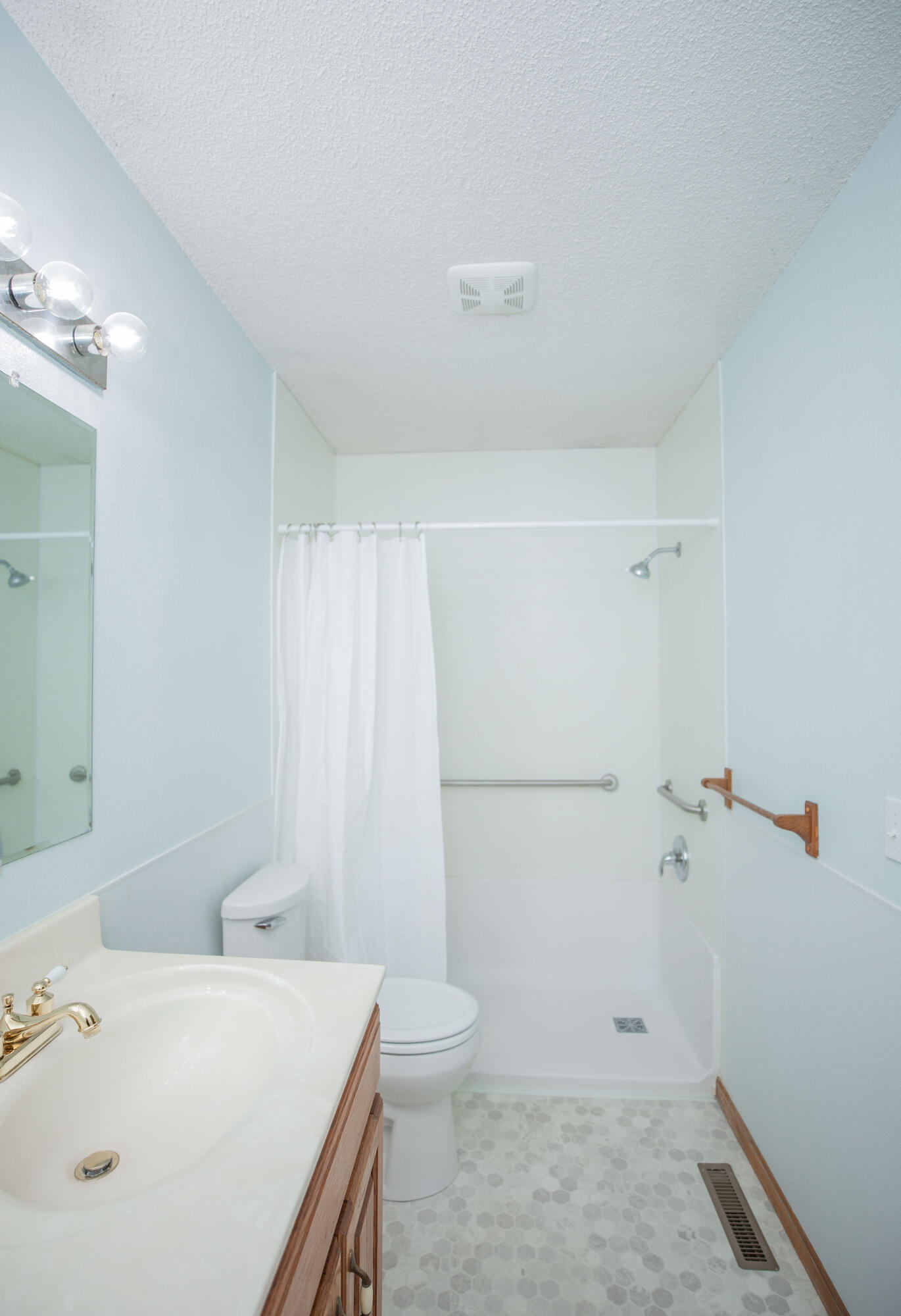 421 North Barker Avenue Property Photo 29