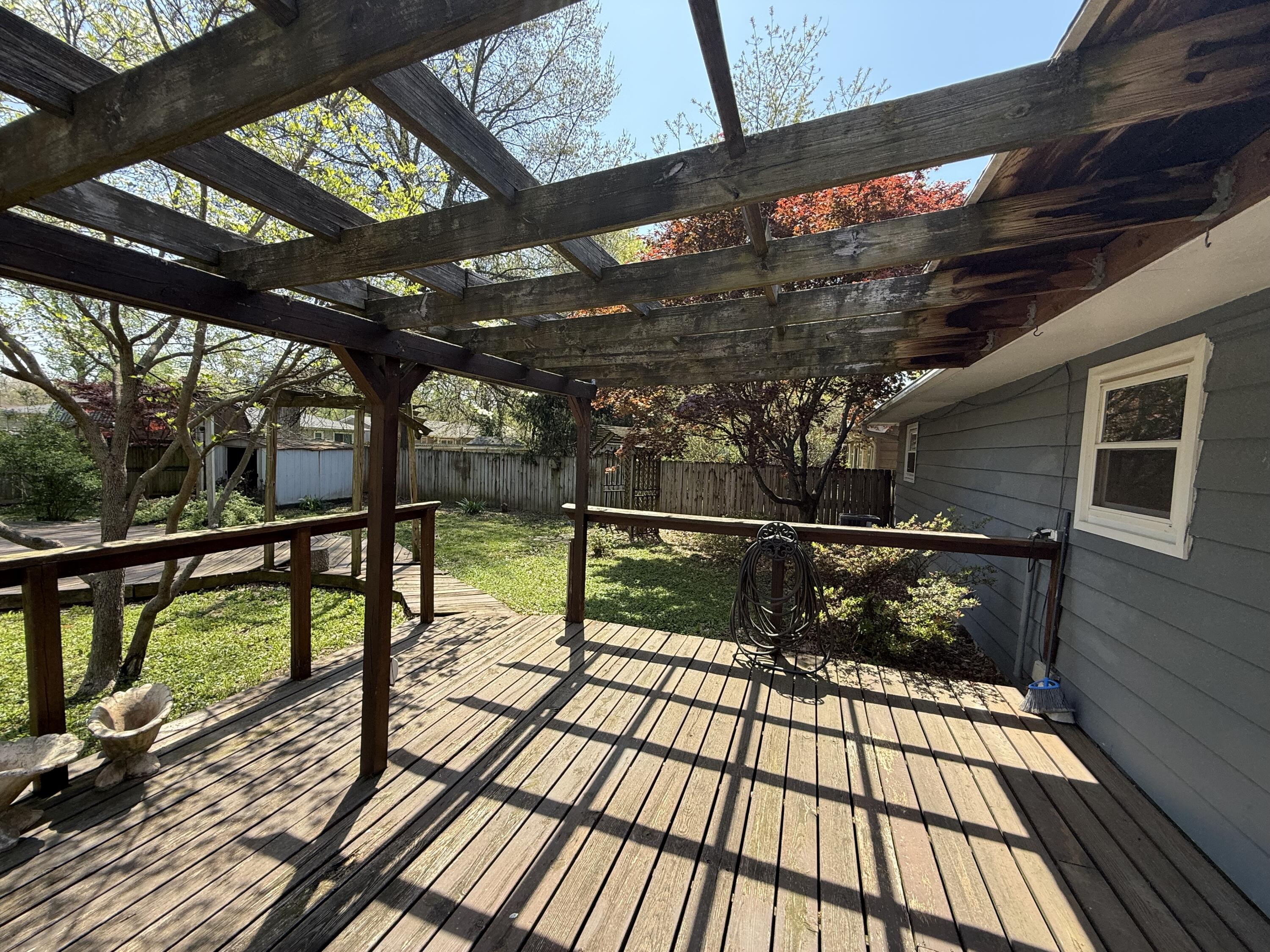 1208 South Cedarbrook Avenue Property Photo 7