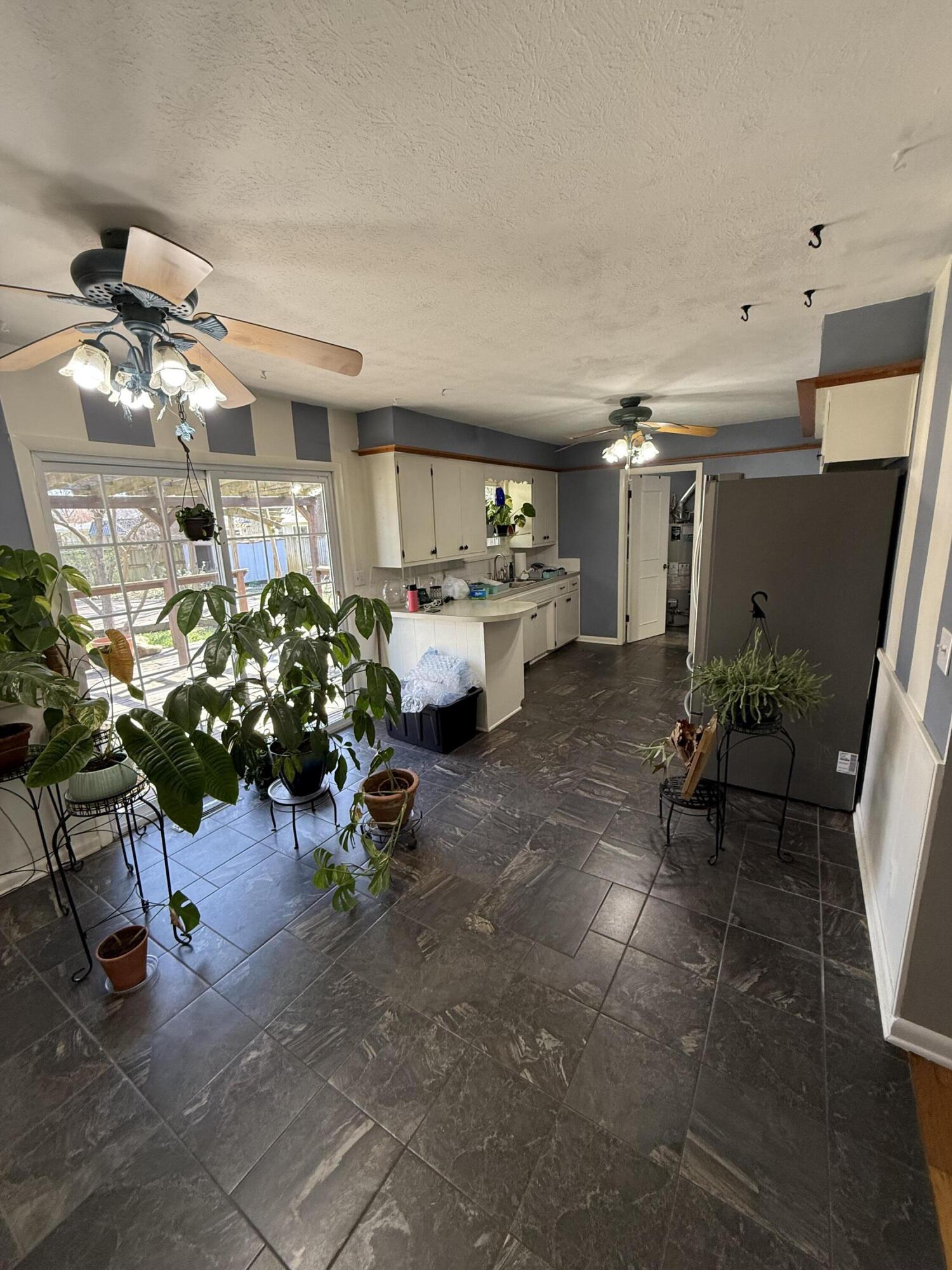 1208 South Cedarbrook Avenue Property Photo 20