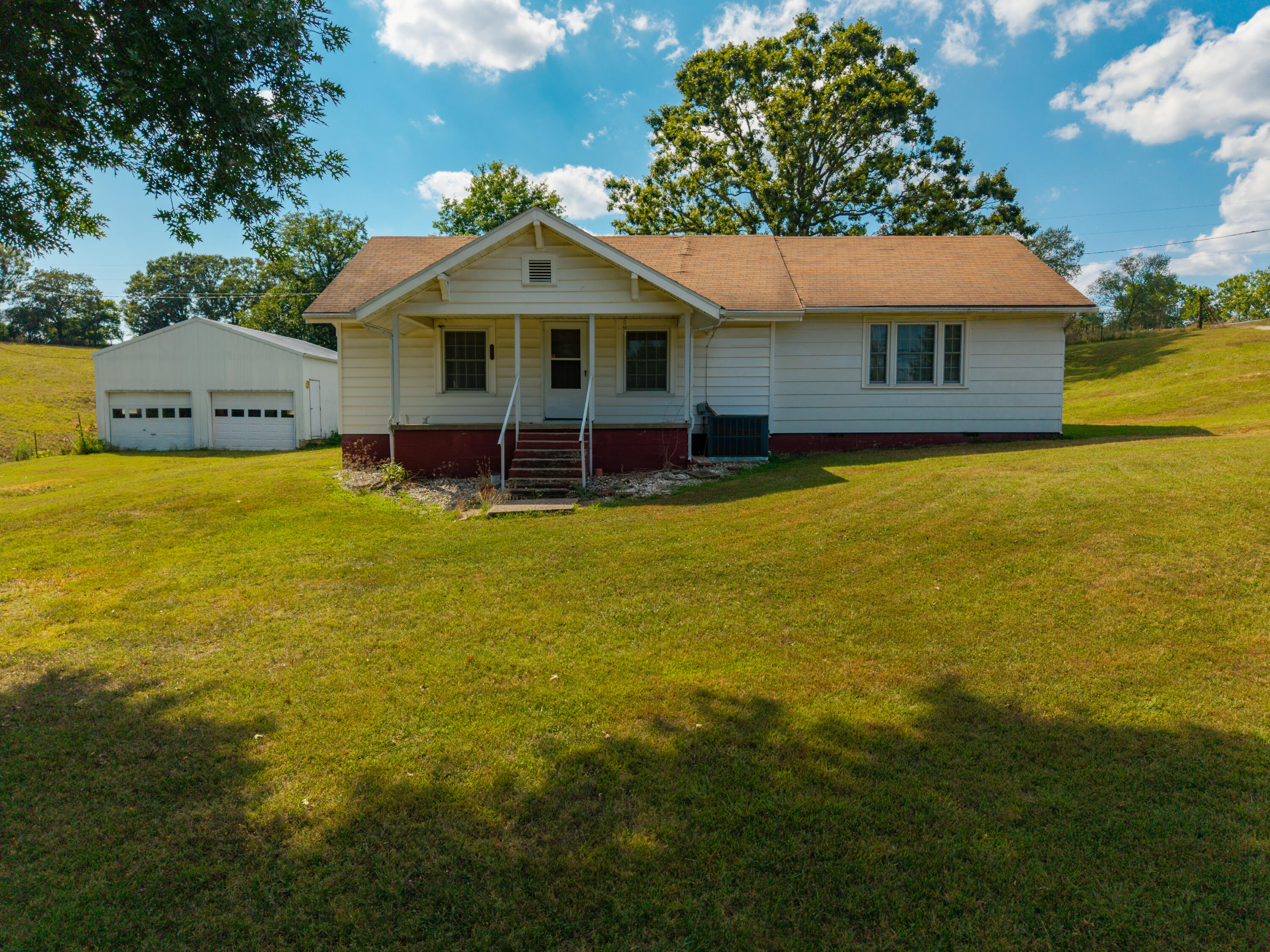 6413 Co Rd 5-403 Property Photo 2